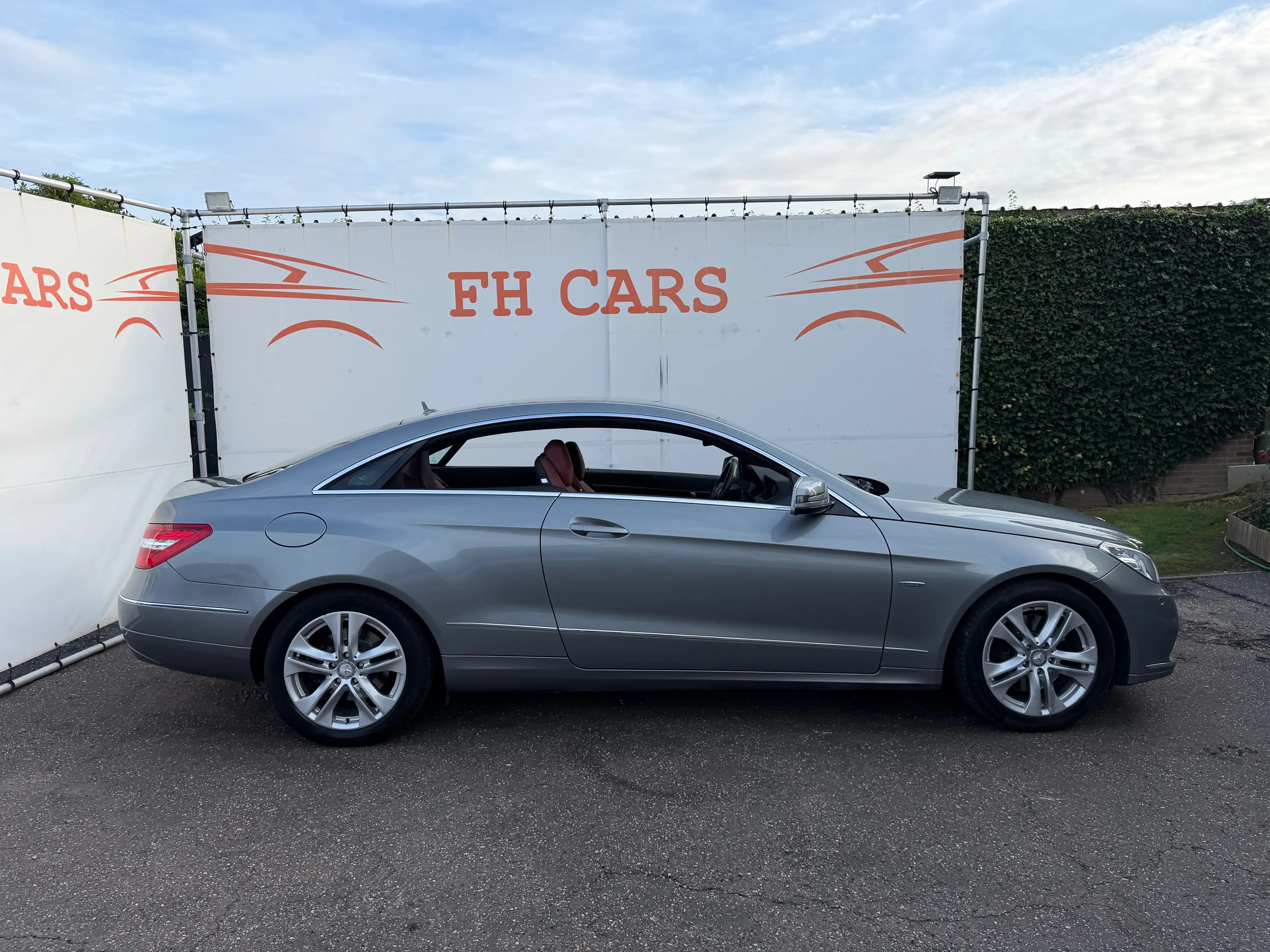 Mercedes-Benz E 250 CDI BE Avantgarde *COUPE*AUTOMATIC*LEDER* — photo 3