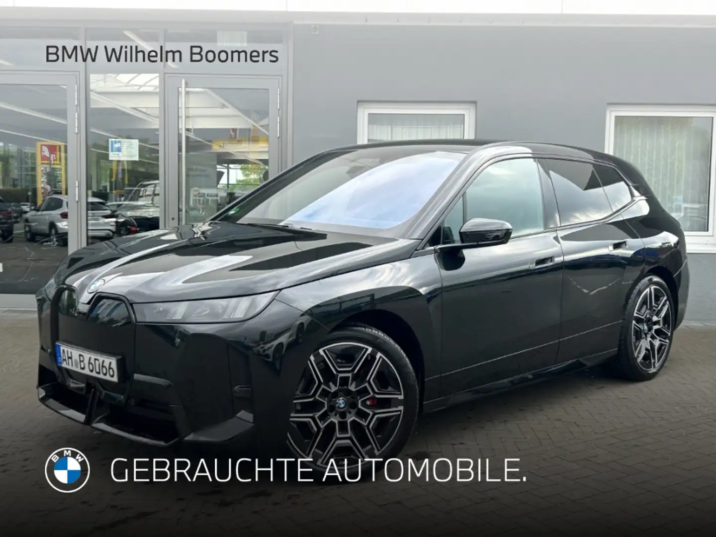 BMW iX xDrive 60 M Sport Pro AHK Drive Assis Pro Schwarz - 1
