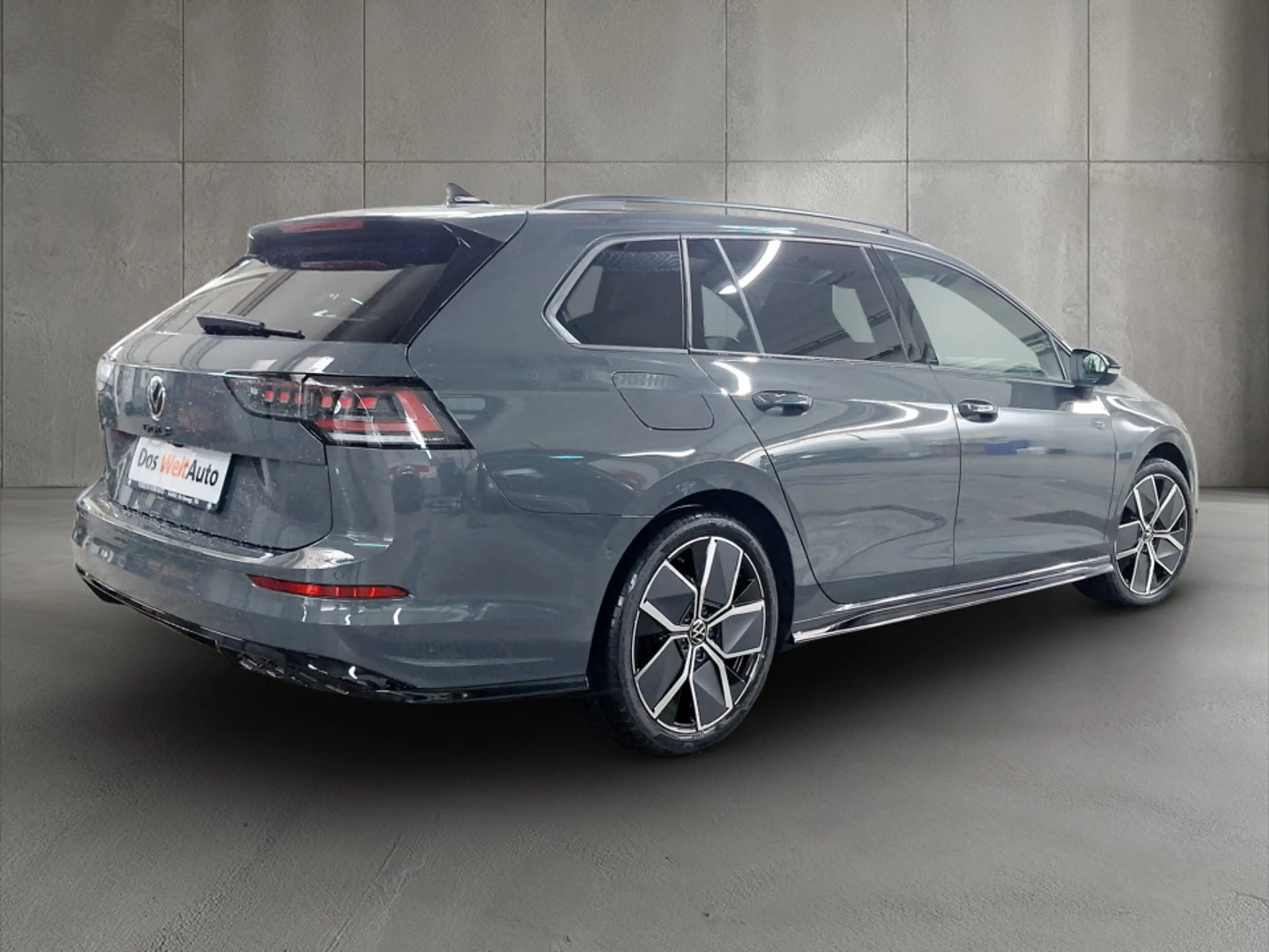 Volkswagen Golf Variant Sport mHeV DSG — photo 4