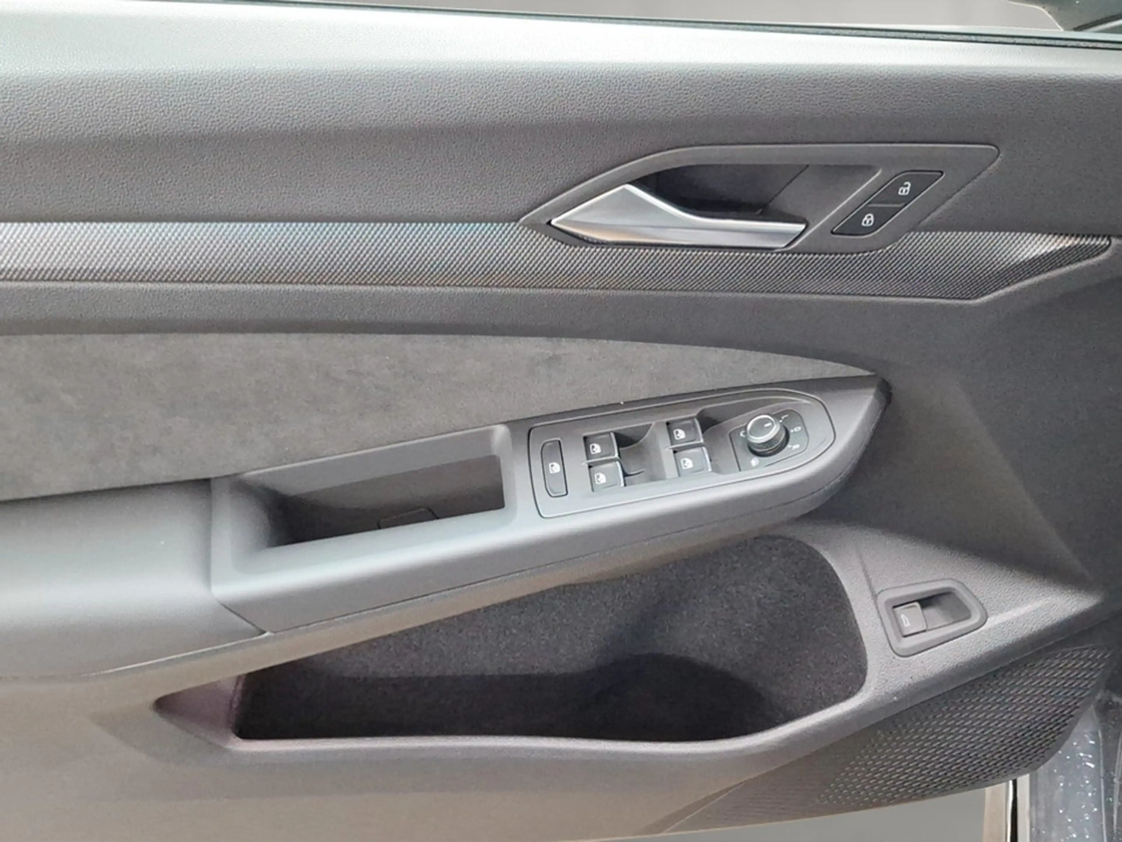 Volkswagen Golf Variant Sport mHeV DSG — photo 14