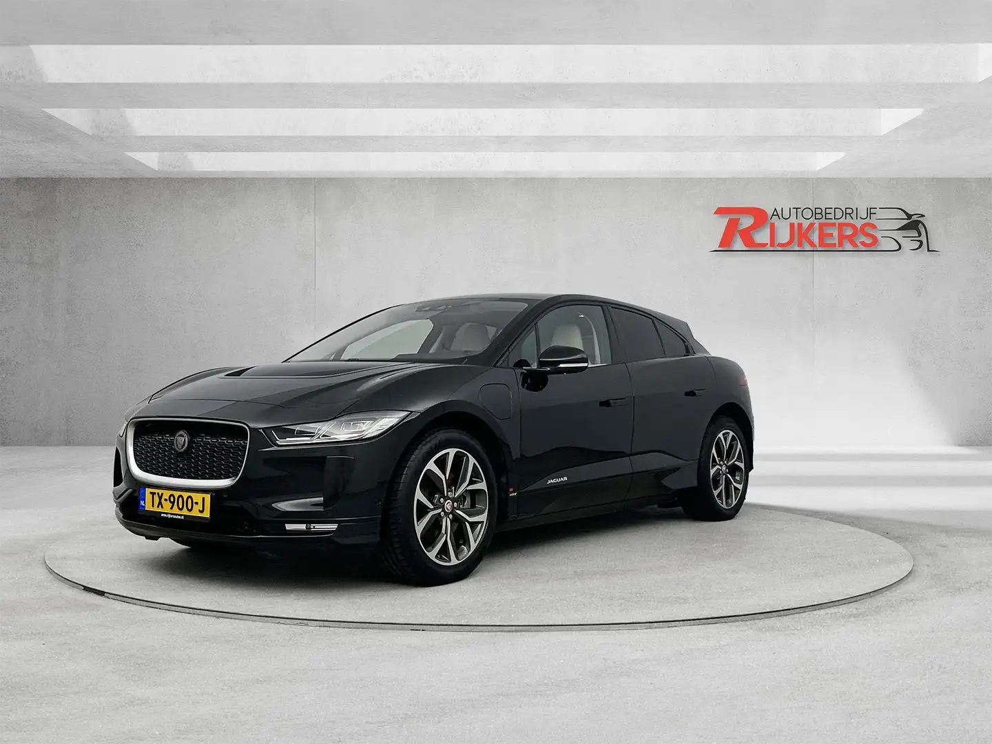 Jaguar I-Pace EV400 HSE 90 kWh 400 PK AWD,Airco,Blis,Bluetooth,C Zwart - 1