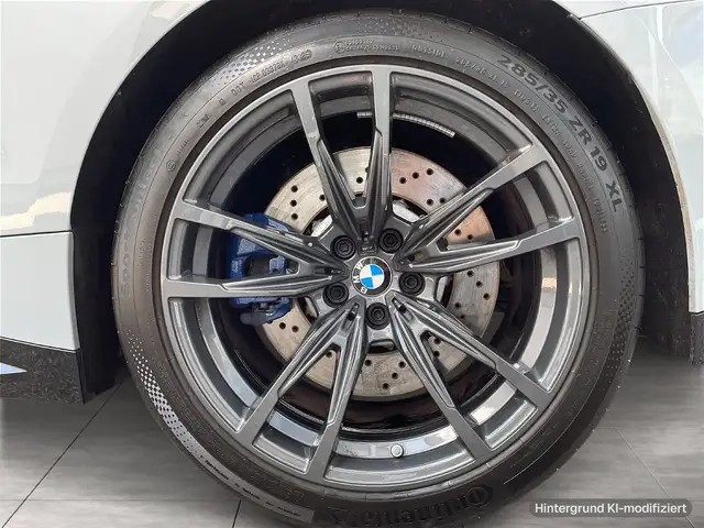 BMW M4 view 6
