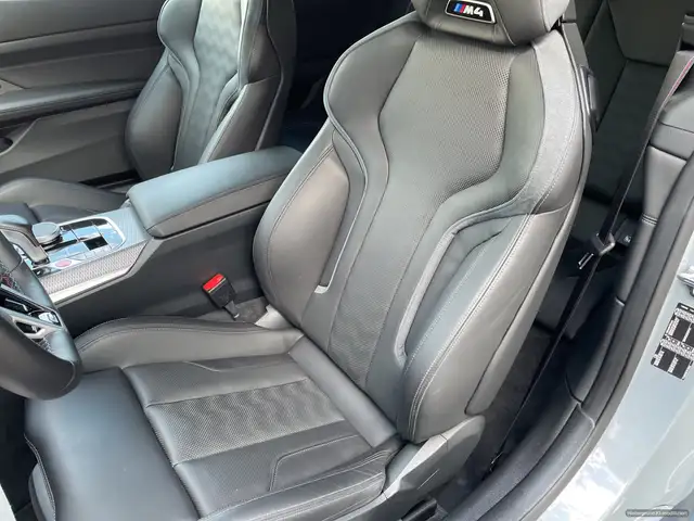 BMW M4 view 11