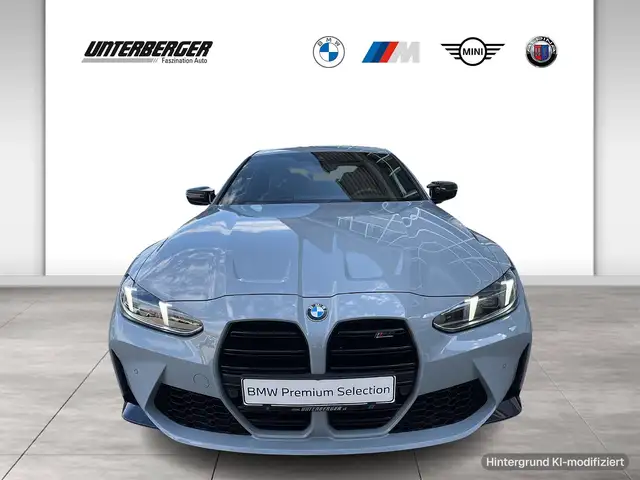 BMW M4 view 2