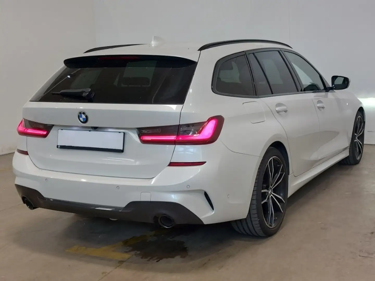 BMW 320 d xDrive M-SPORT AHK StdHzg. Leder Spur+ ACC 19 Blanc - 2