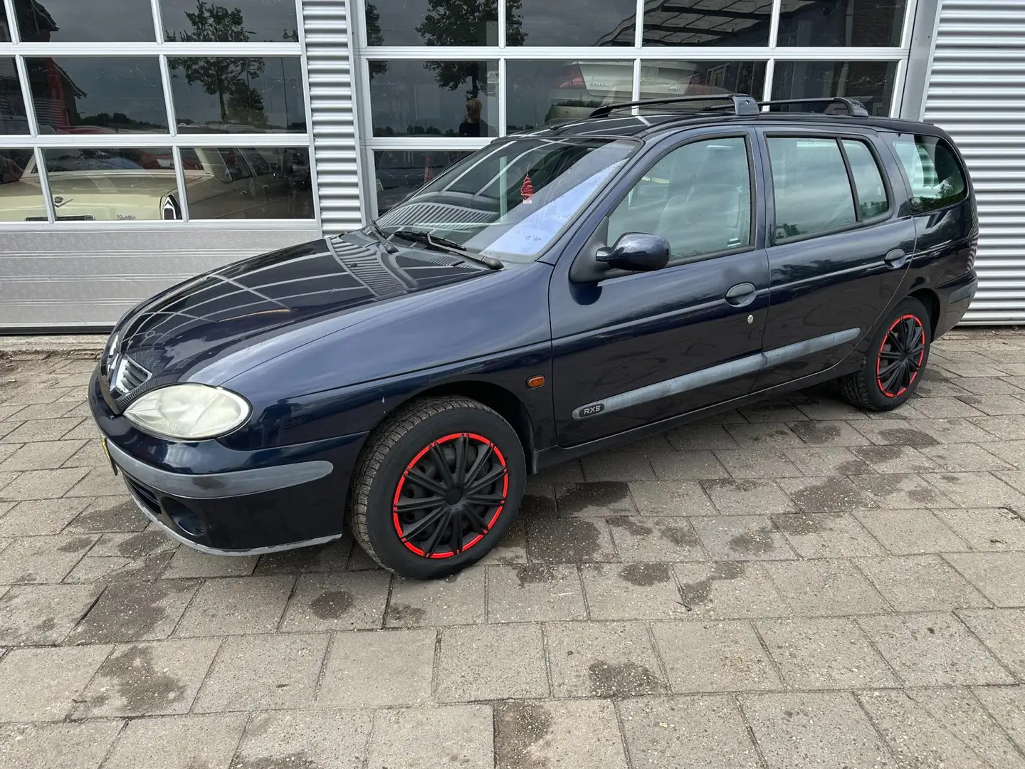 Renault Megane Break 1.6-16V RXE - Nieuwe APK Bleu - 1