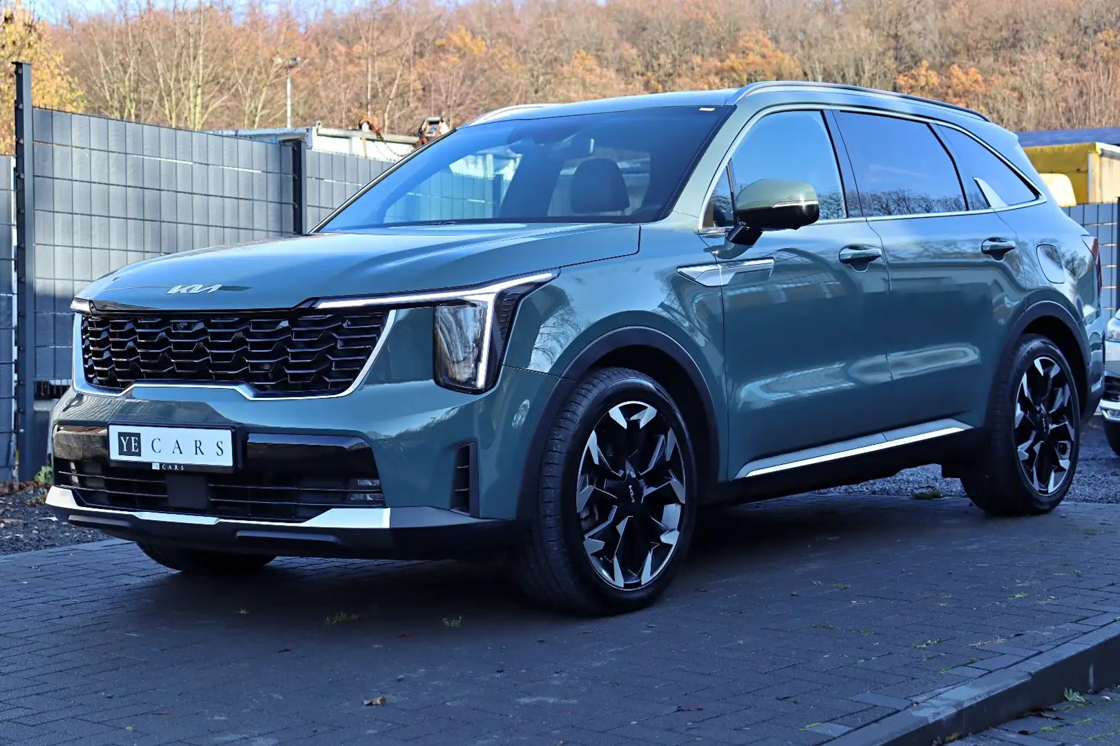 Kia Sorento Platinum 4WD 2.2 CRDi *HUD*BOSE*7-SITZ* Grün - 1