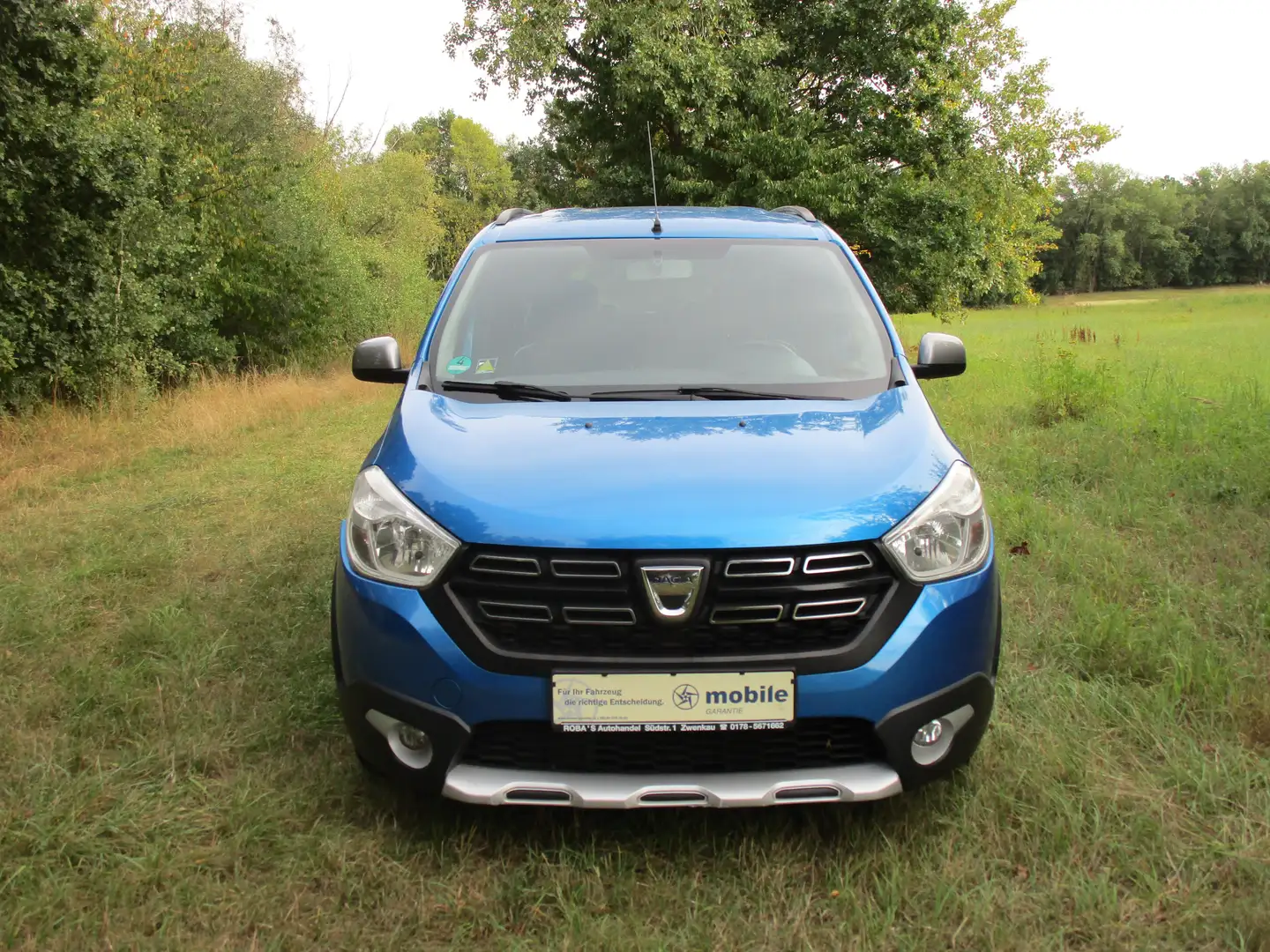 Dacia Lodgy 1,6 SCe Stepway Comfort*Navi*Kamera *Tempomat Alu Blau - 1