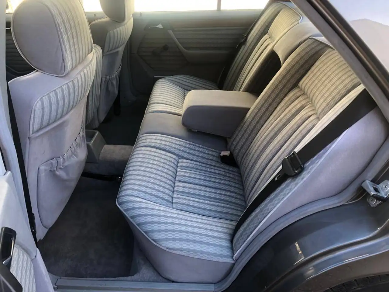Mercedes-Benz E 200 E (124) 200 E, foto 6