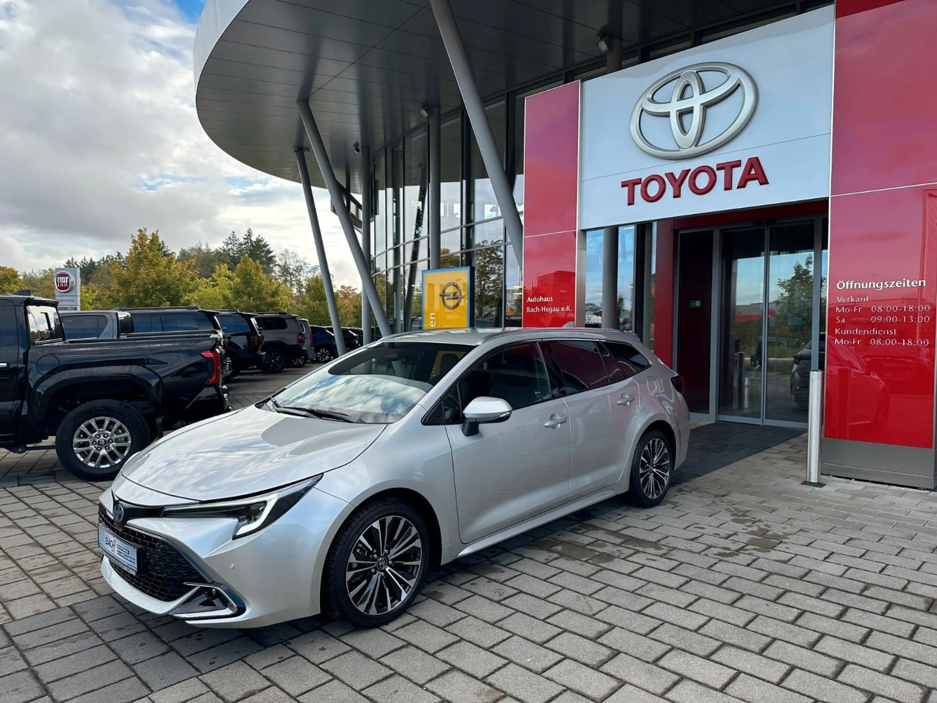 Toyota Corolla 1.8 Touring Sports Hybrid Team D,TECHNIK — photo 2