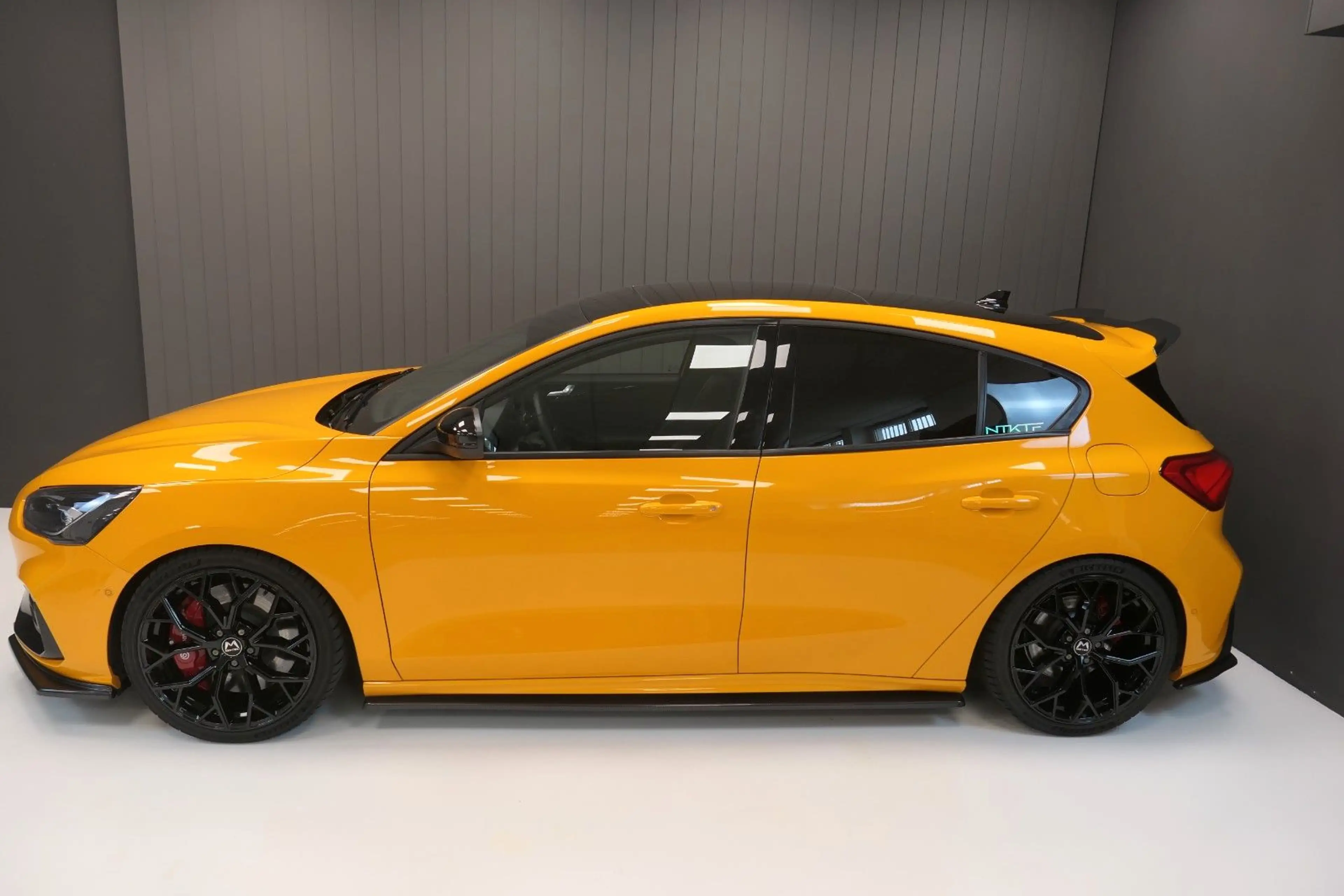 Ford Focus ST Tuning 400PS Motec Räder — photo 6