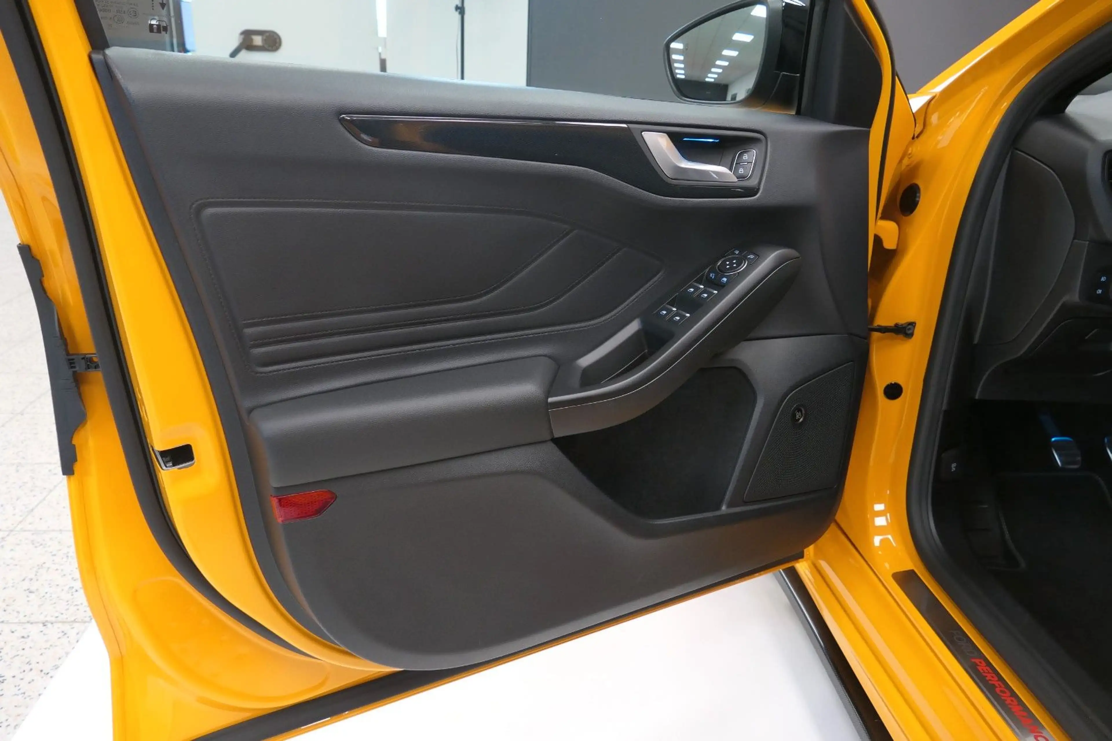 Ford Focus ST Tuning 400PS Motec Räder — photo 14