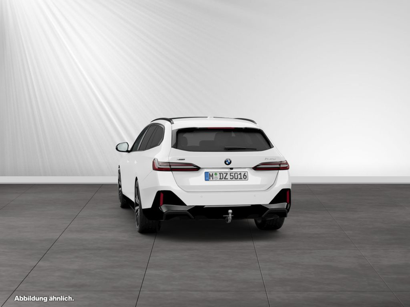 BMW 540 d xDrive Touring M Sport|AHK|Pano|20"LMR|B&W — photo 8