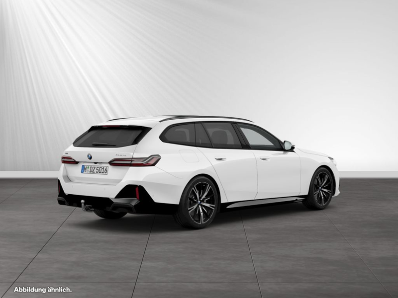 BMW 540 d xDrive Touring M Sport|AHK|Pano|20"LMR|B&W — photo 2