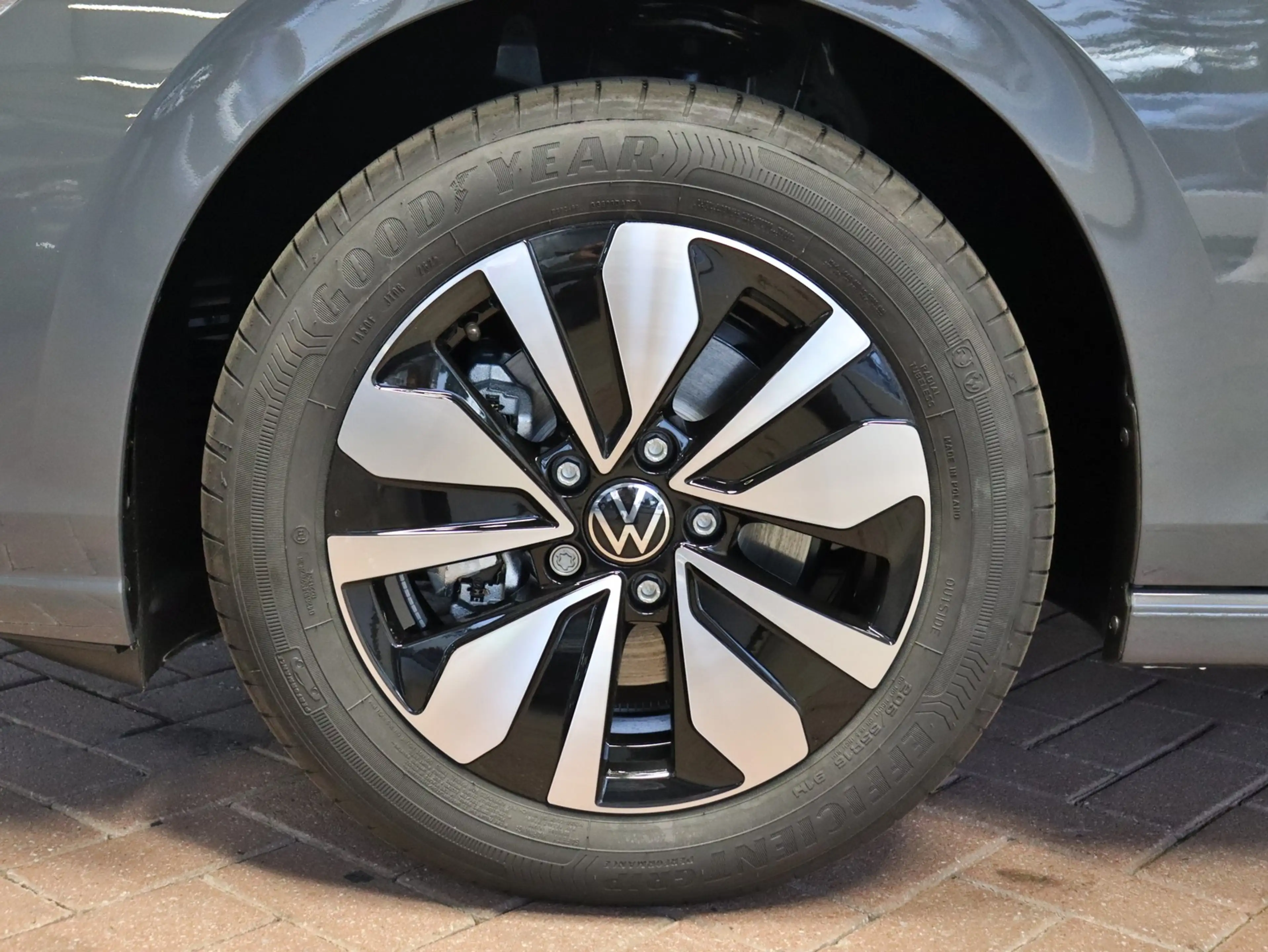 Volkswagen Golf VIII GOAL 1.5TSI DSG+AHK+KAMERA+APP+LED+ACC — photo 9