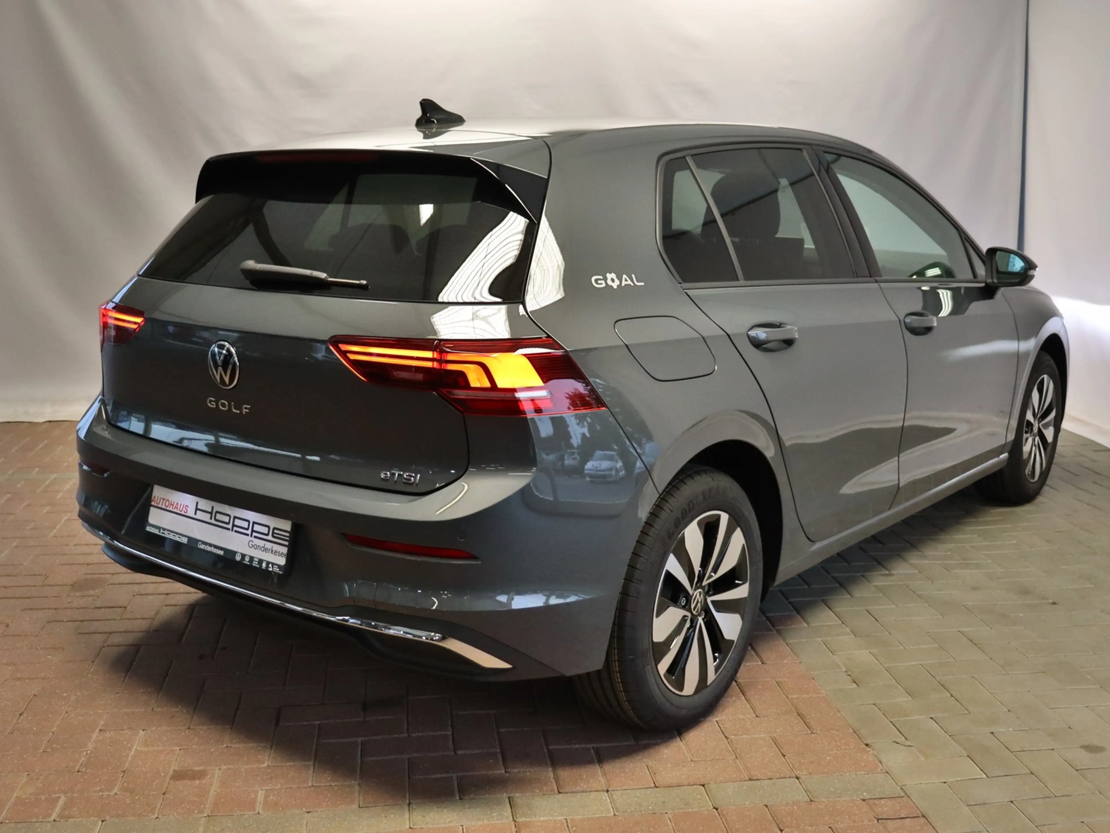 Volkswagen Golf VIII GOAL 1.5TSI DSG+AHK+KAMERA+APP+LED+ACC — photo 6