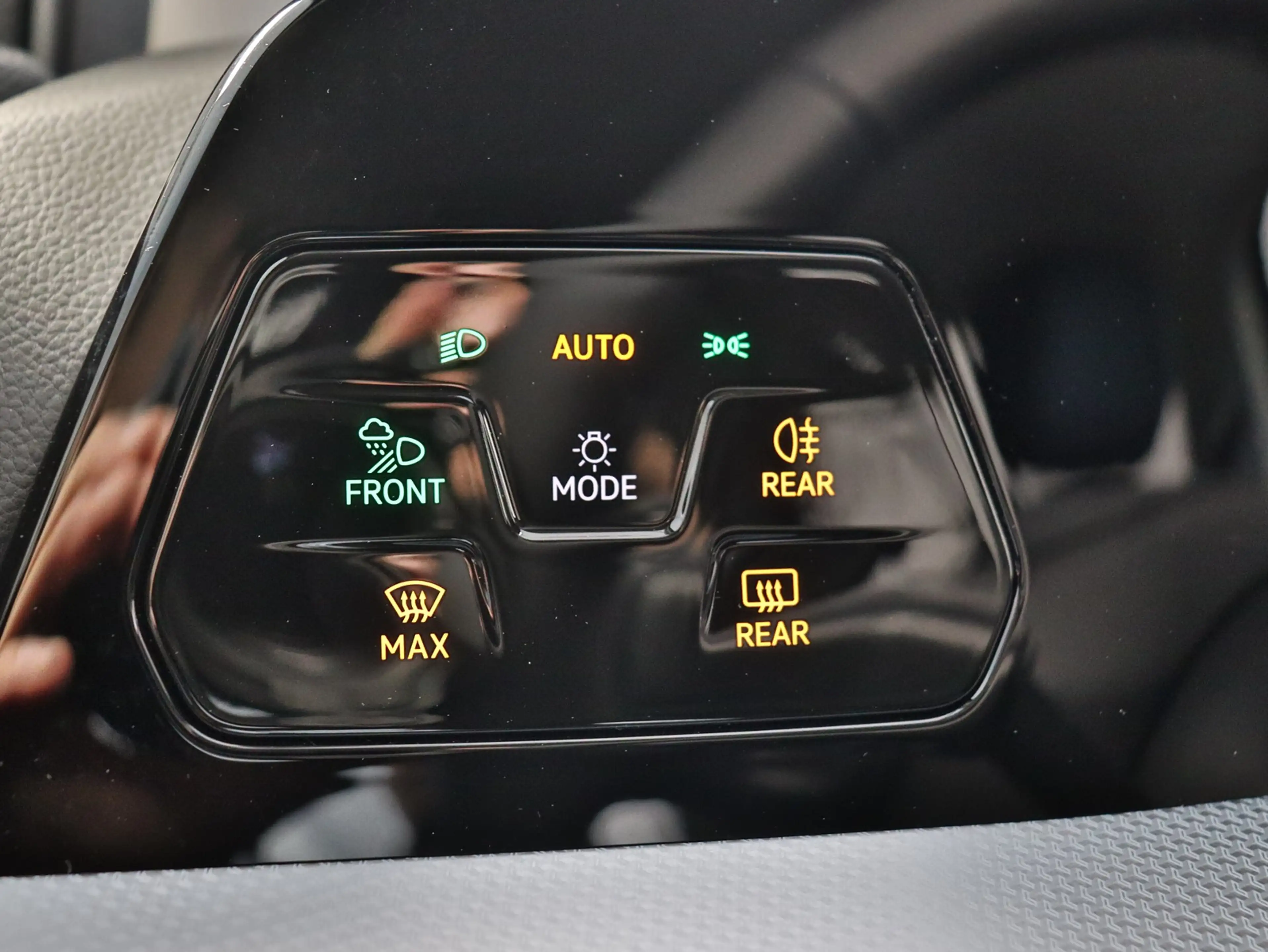 Volkswagen Golf VIII GOAL 1.5TSI DSG+AHK+KAMERA+APP+LED+ACC — photo 15