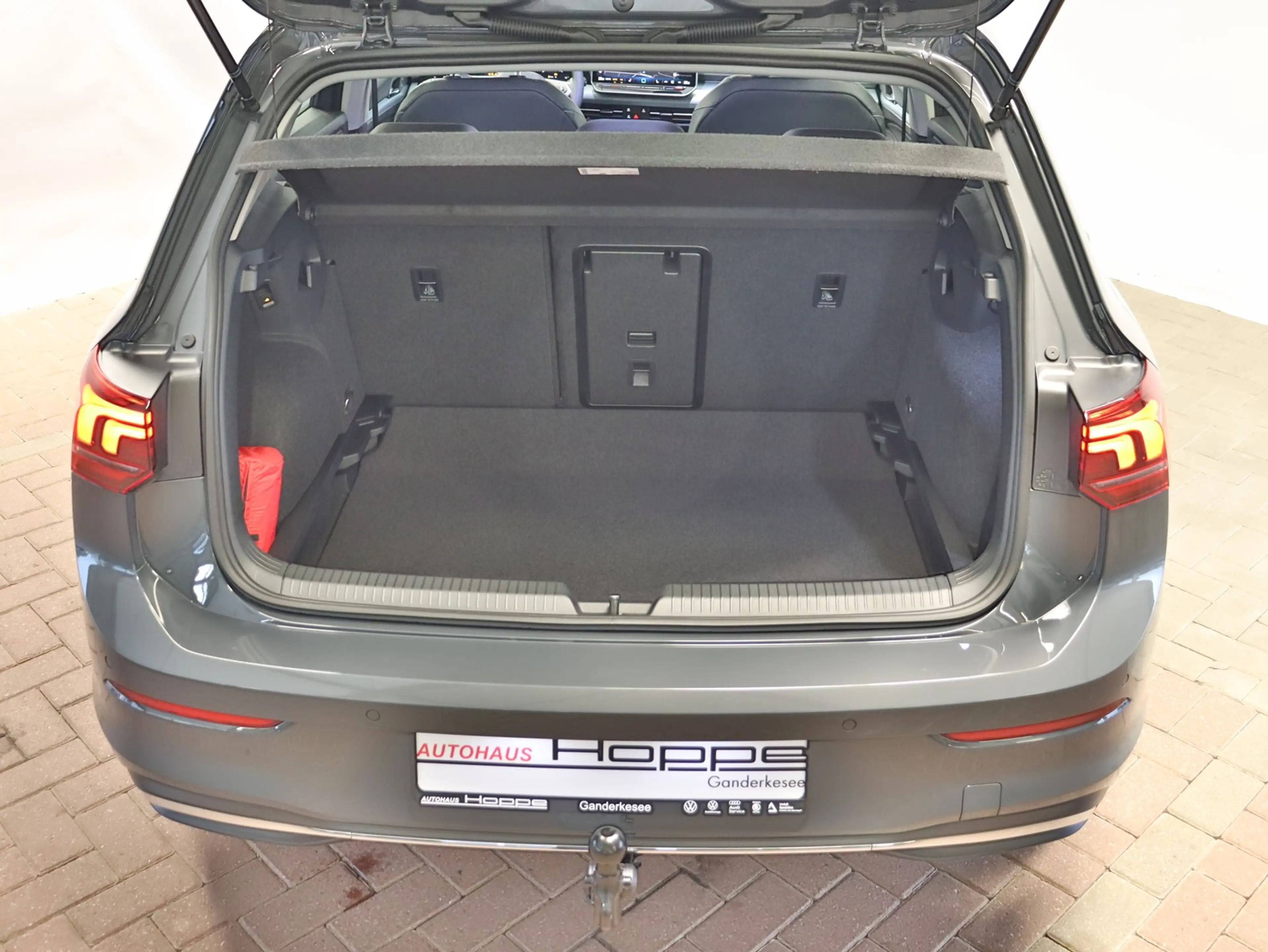 Volkswagen Golf VIII GOAL 1.5TSI DSG+AHK+KAMERA+APP+LED+ACC — photo 25