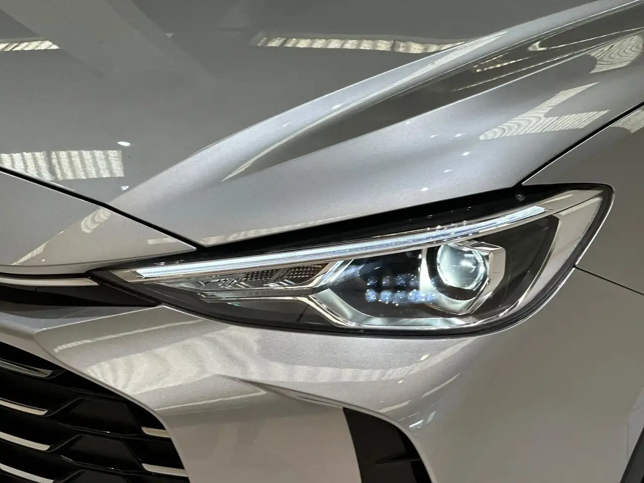 MG ZS 1.5 hybrid+ Luxury auto, миниатюра 20