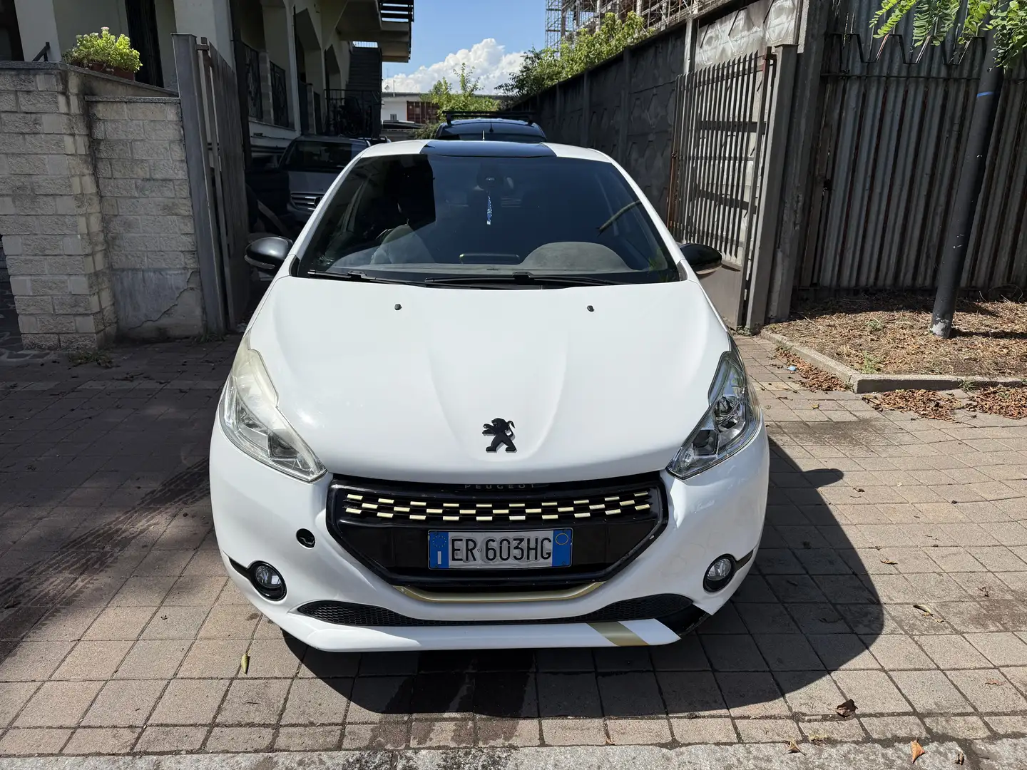 Peugeot 208 3p 1.6 thp 200 cv Gti Bianco - 2
