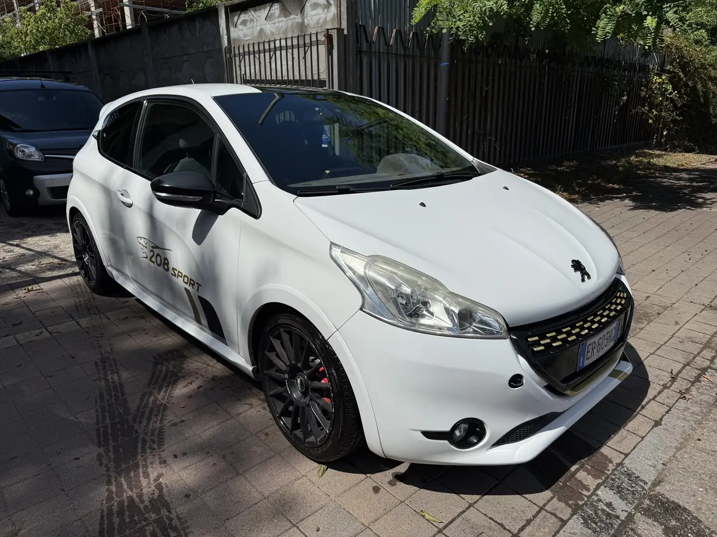 Peugeot 208 3p 1.6 thp 200 cv Gti Bianco - 1