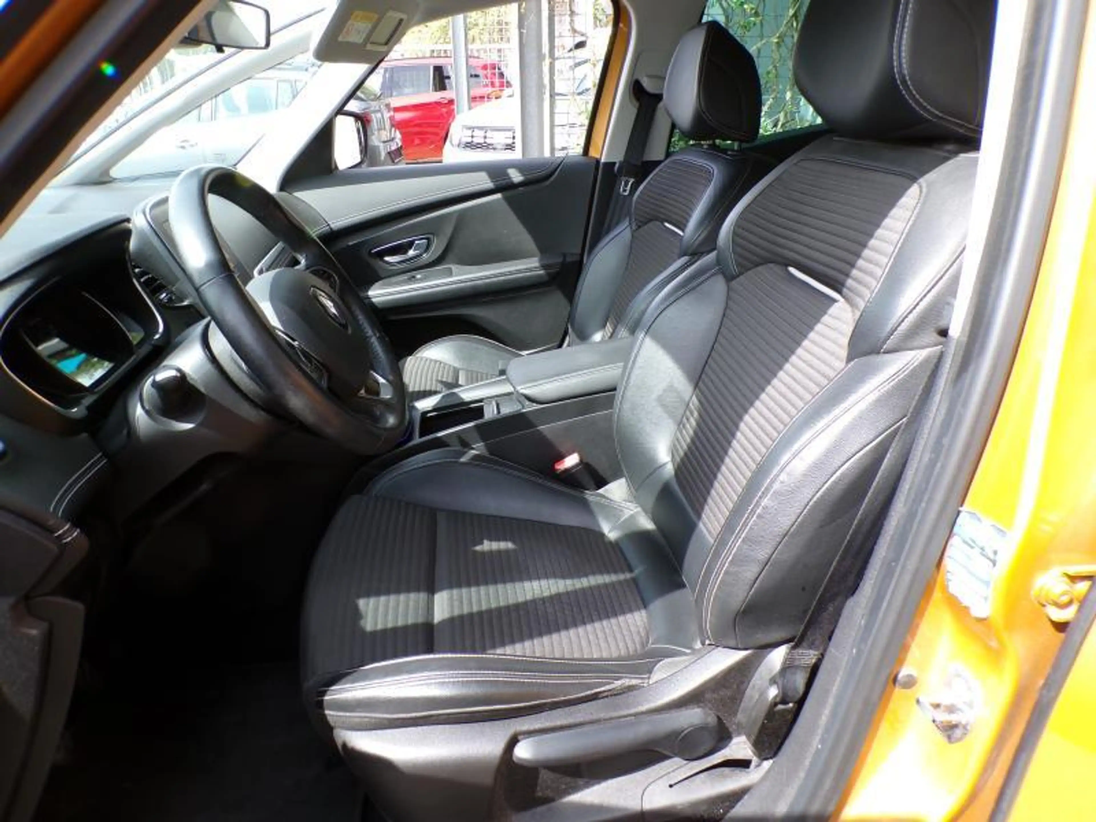 Renault Scenic 1.33 115cv Orange 04/19 Airco GPS Capteurs Cruise — photo 7