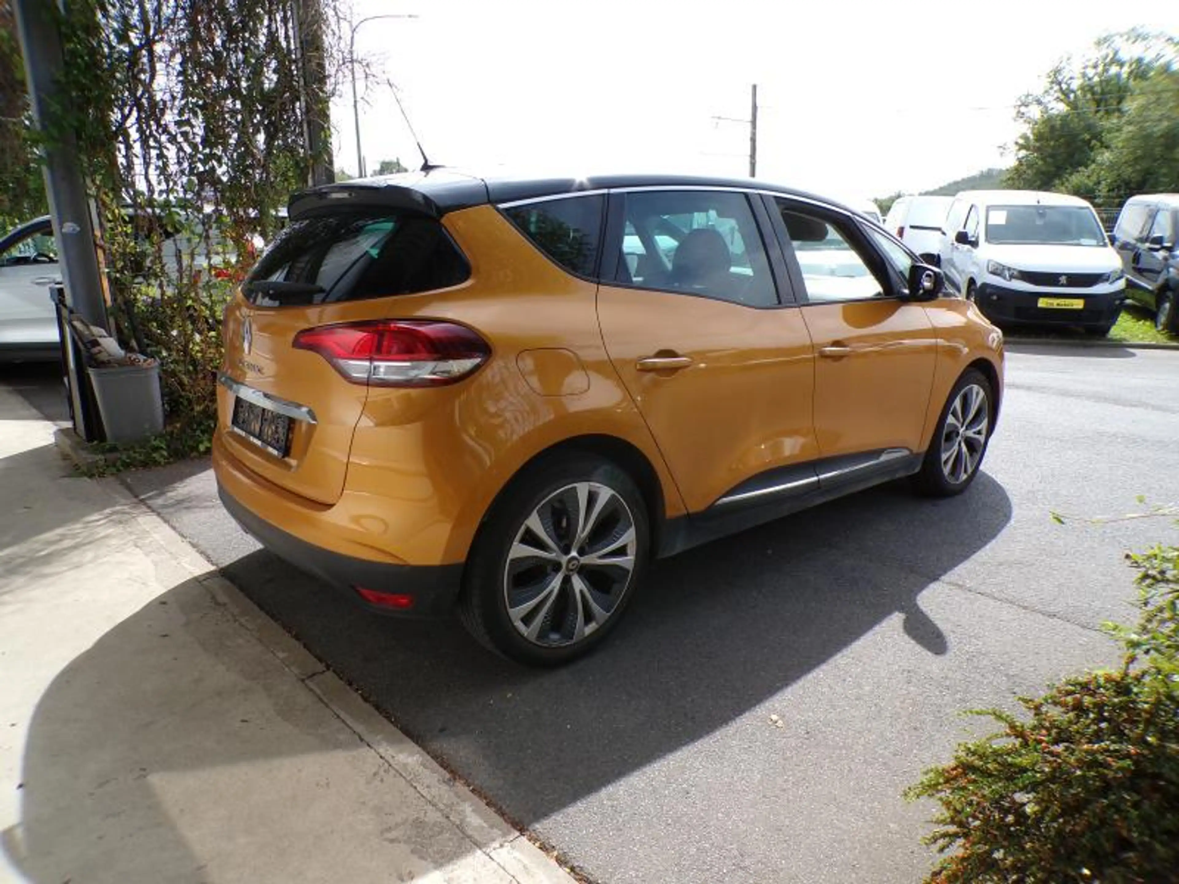 Renault Scenic 1.33 115cv Orange 04/19 Airco GPS Capteurs Cruise — photo 4