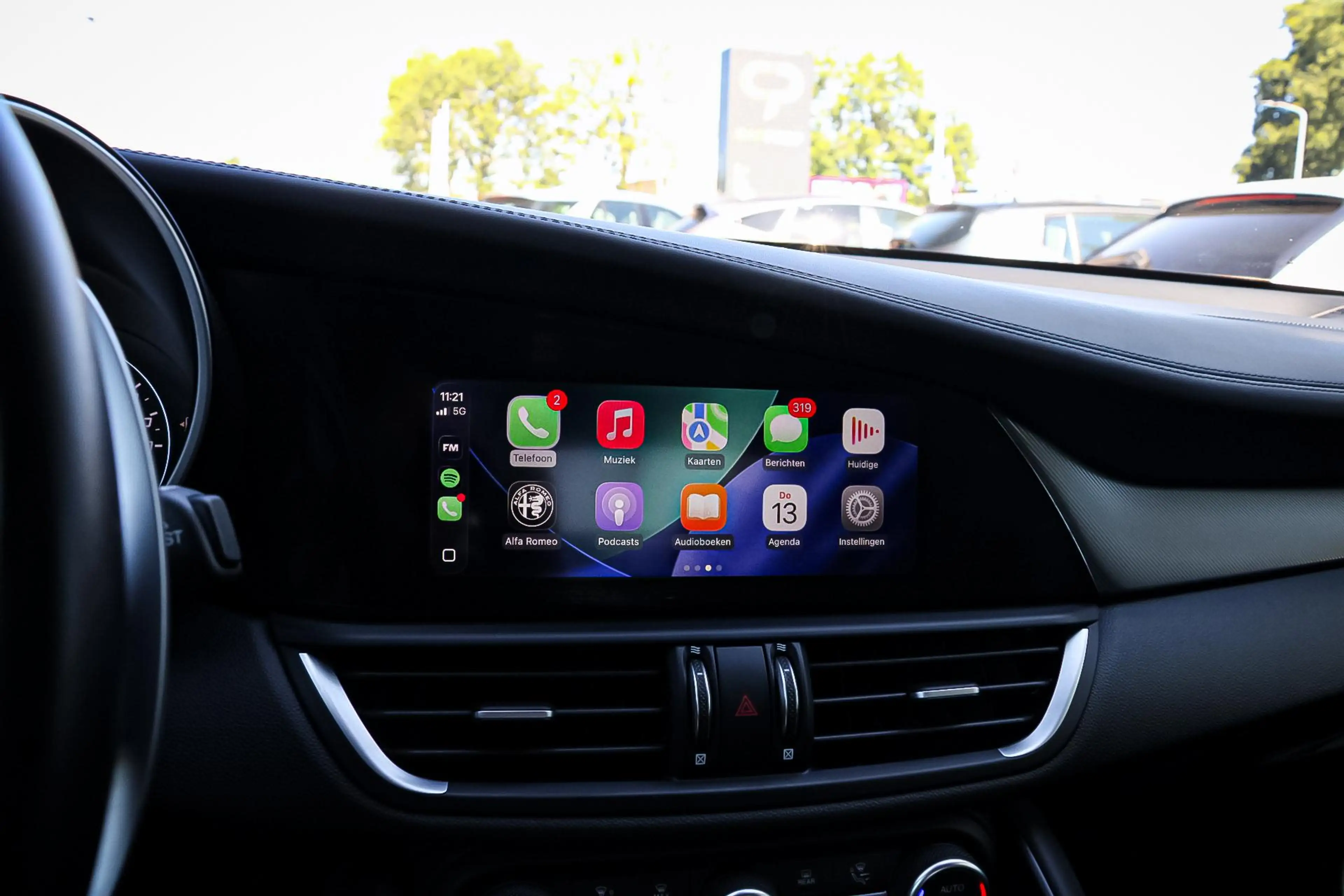 Alfa Romeo Giulia 2.0 T Veloce AWD H&K / ADAS 2 / LEDER DASH / ACC — photo 12