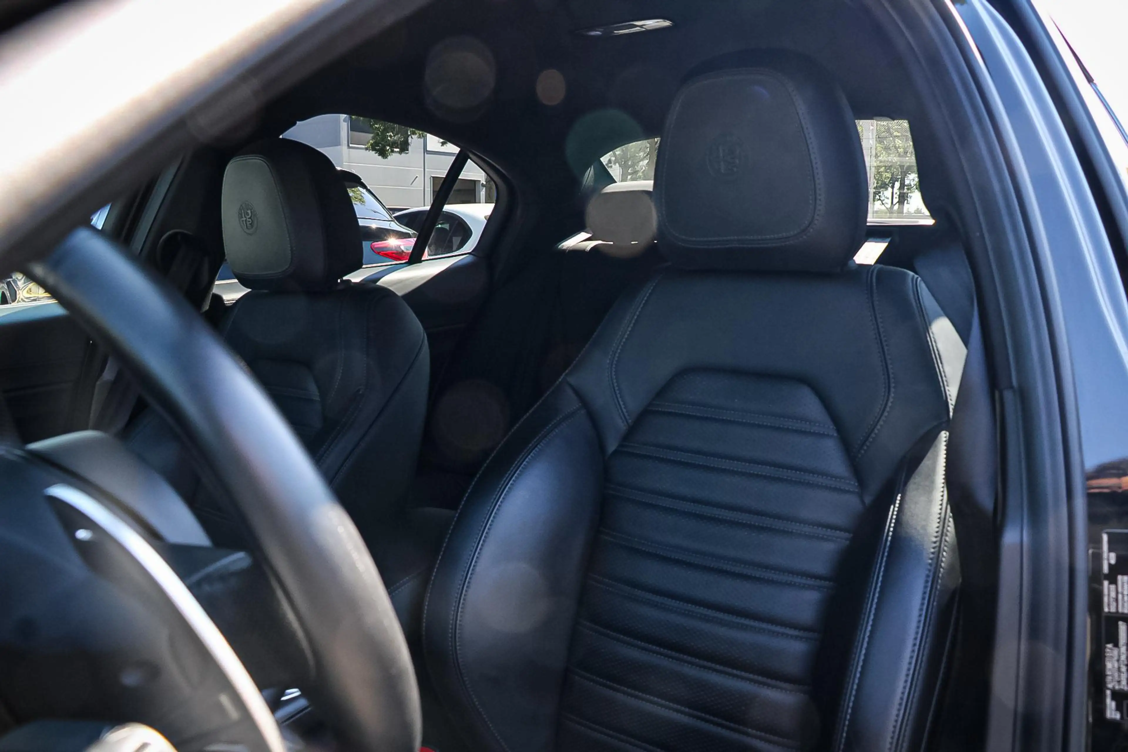 Alfa Romeo Giulia 2.0 T Veloce AWD H&K / ADAS 2 / LEDER DASH / ACC — photo 7