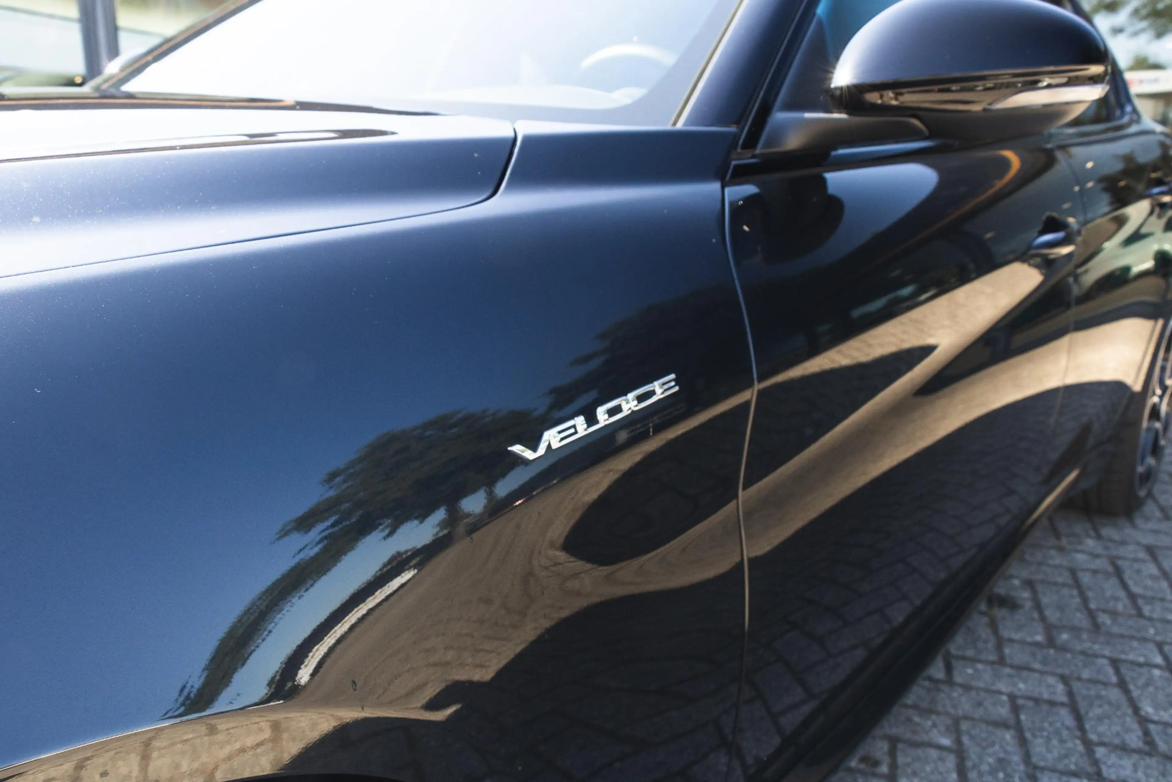 Alfa Romeo Giulia 2.0 T Veloce AWD H&K / ADAS 2 / LEDER DASH / ACC — photo 4