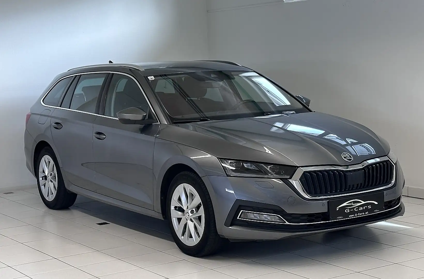 Skoda Octavia Combi 2,0 TDI Style DSG*MATRIX-LED*AHK*ACC*TOT-... Grau - 1