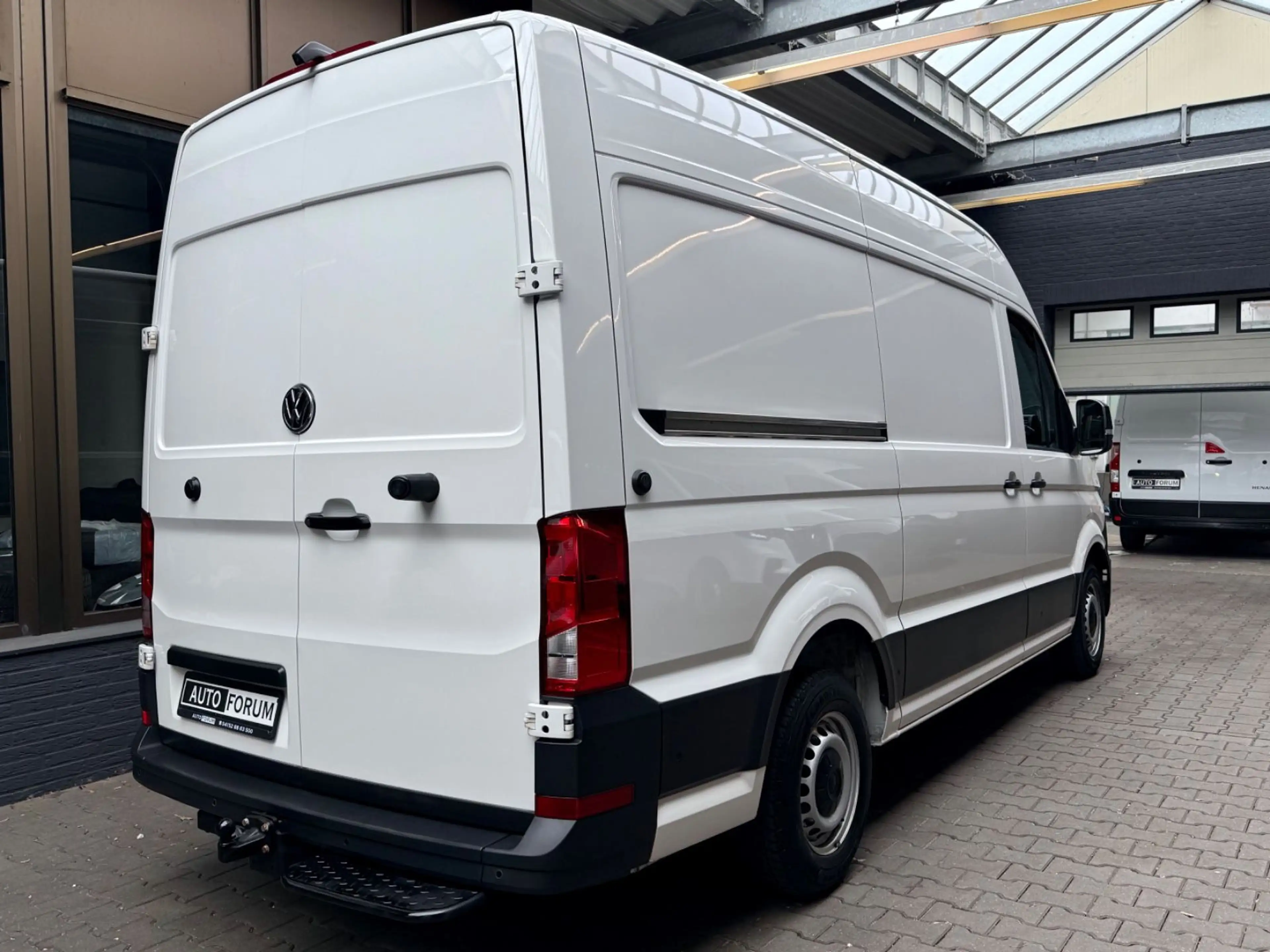 Volkswagen Crafter 2.0 TDI L3H3 1.HAND AHK CAM PDC TEMPOMAT — photo 11