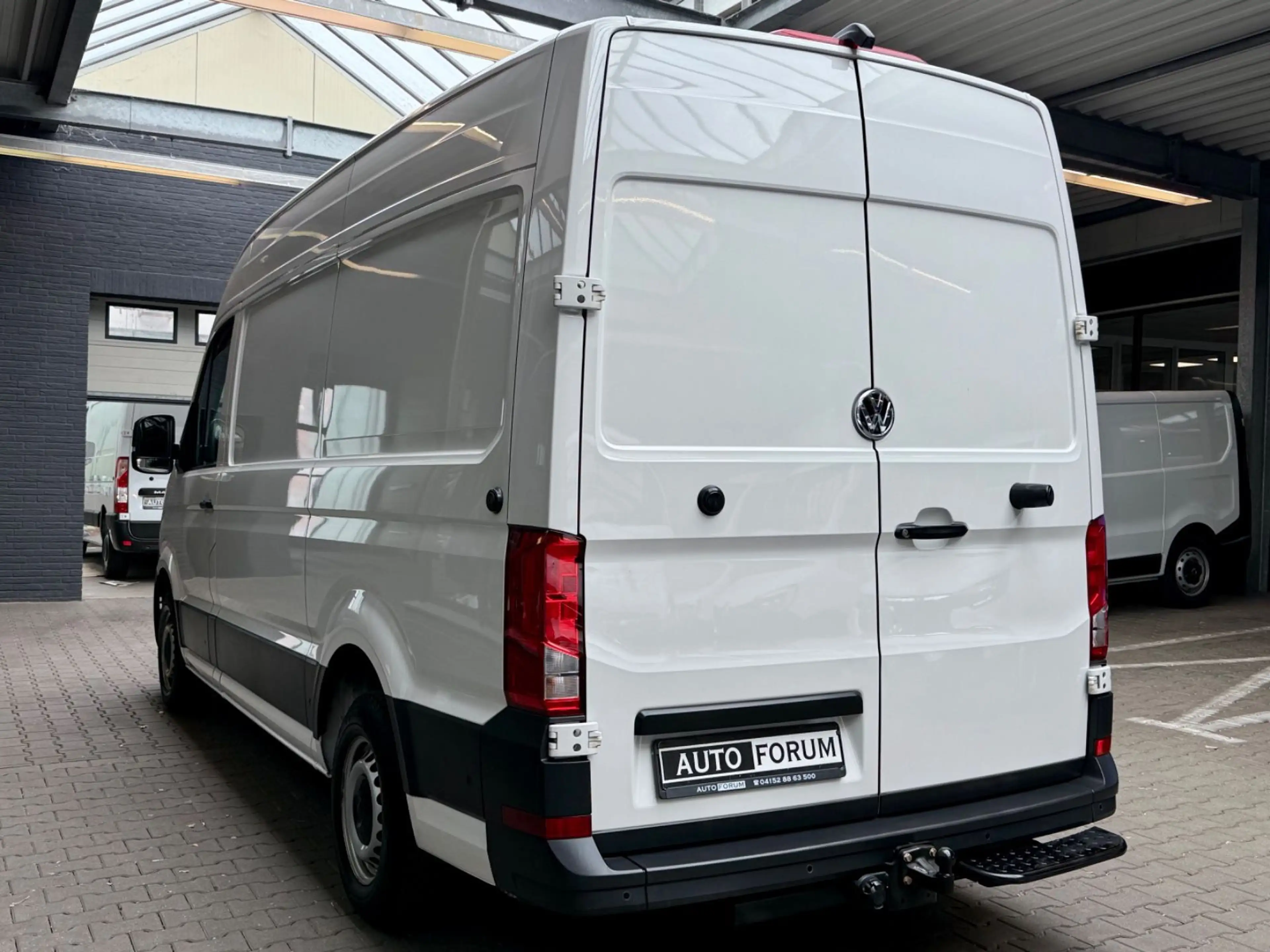 Volkswagen Crafter 2.0 TDI L3H3 1.HAND AHK CAM PDC TEMPOMAT — photo 7