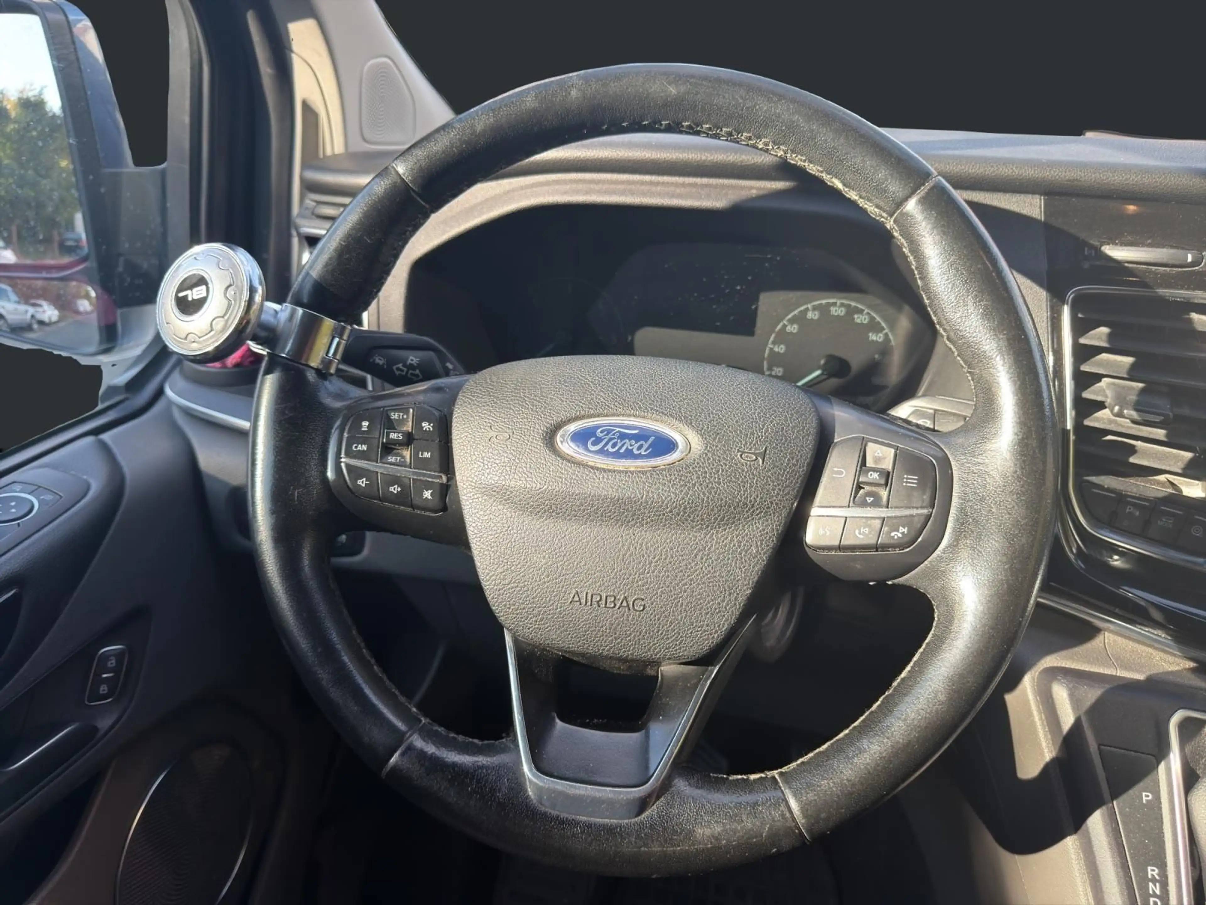 Ford Tourneo Custom 2.0 TDCi KAT*ACC*ZV* — photo 15