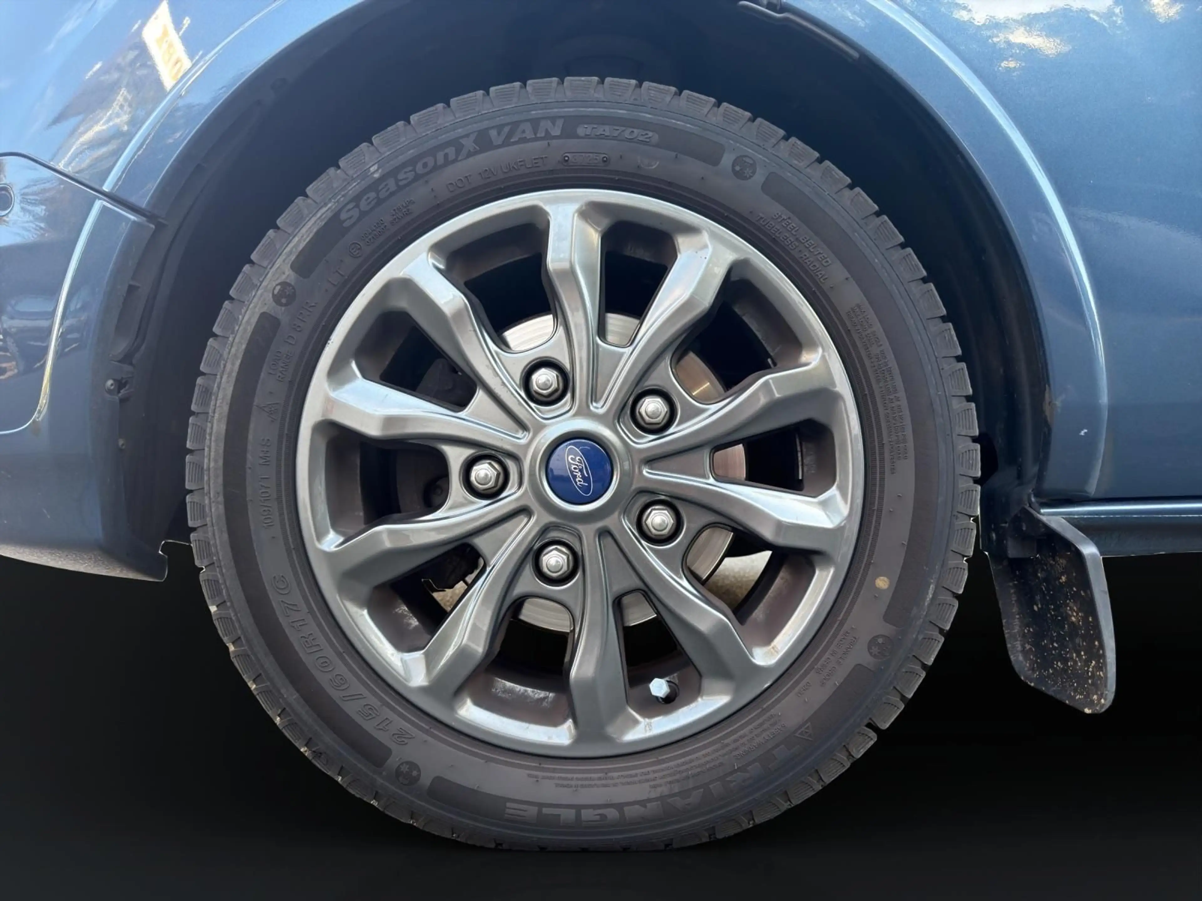 Ford Tourneo Custom 2.0 TDCi KAT*ACC*ZV* — photo 9