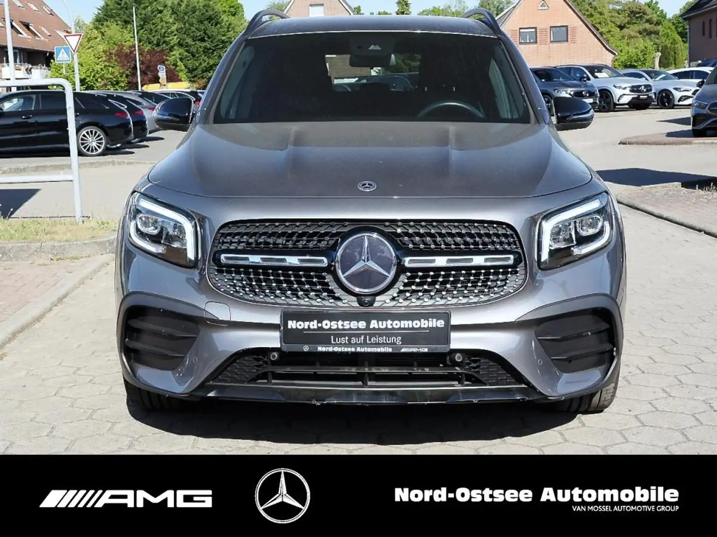 Mercedes-Benz GLB 200 d 4M AMG NIGHT DAB NAVI SITZHZG LED Grijs - 2