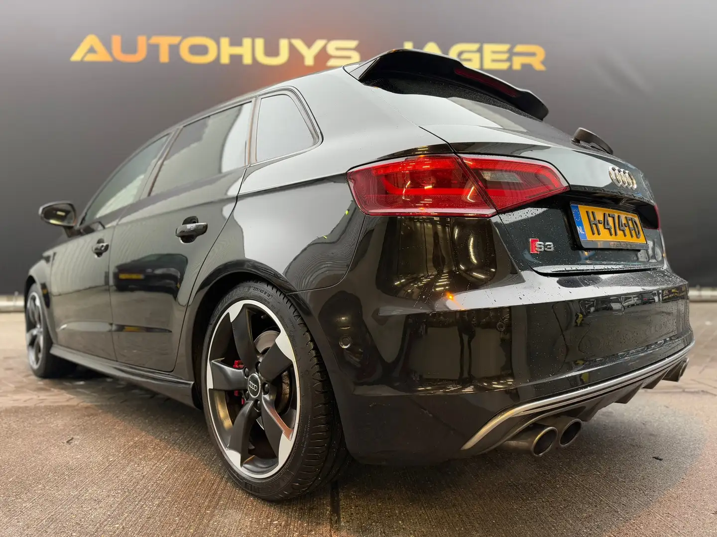 Audi S3 Sportback 2.0 TFSI S3 quattro PantherBlack! RS Zet Noir - 2