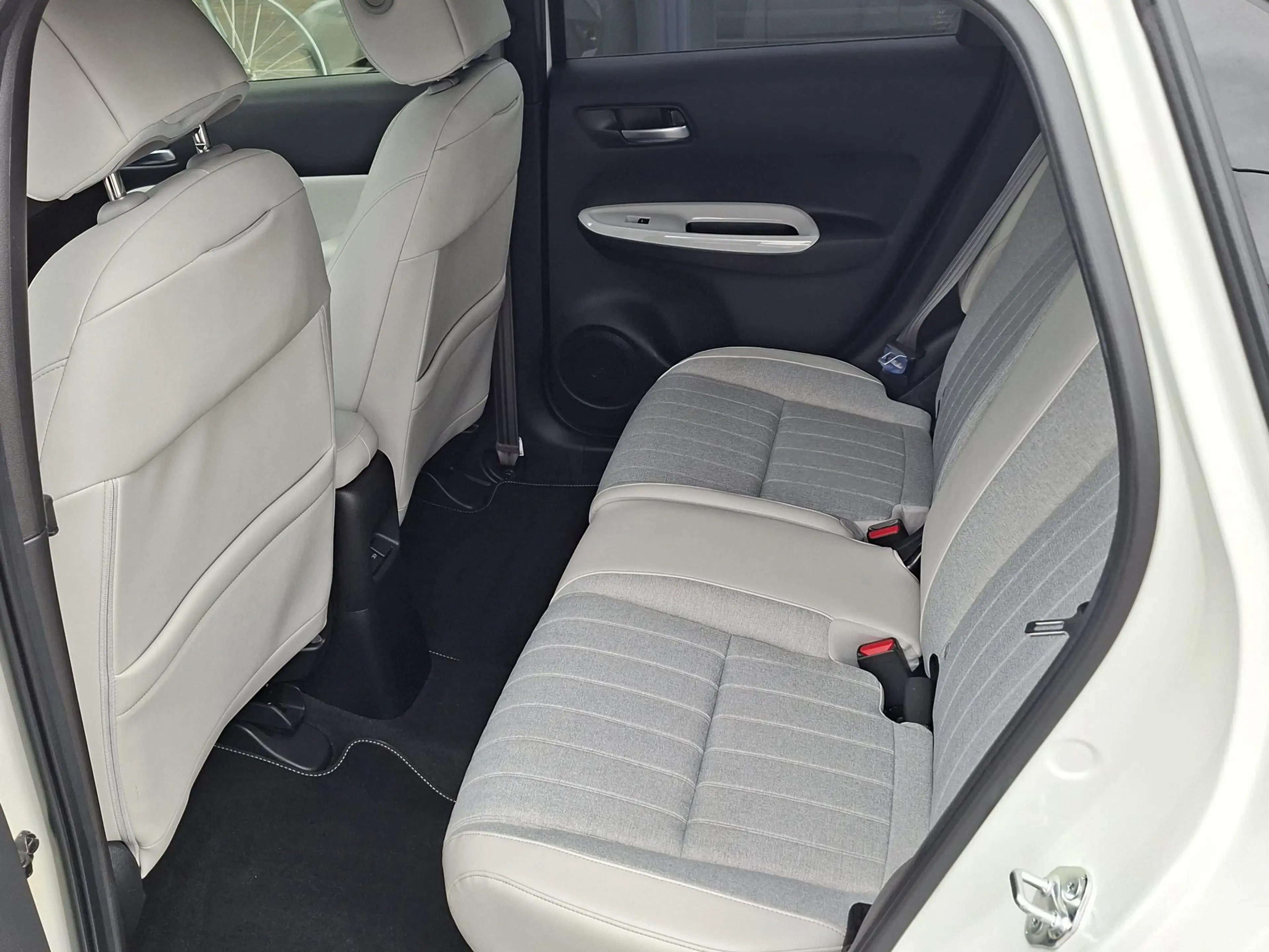Honda Jazz 1.5 e:HEV Executive Navigatie/ Nette auto — photo 8