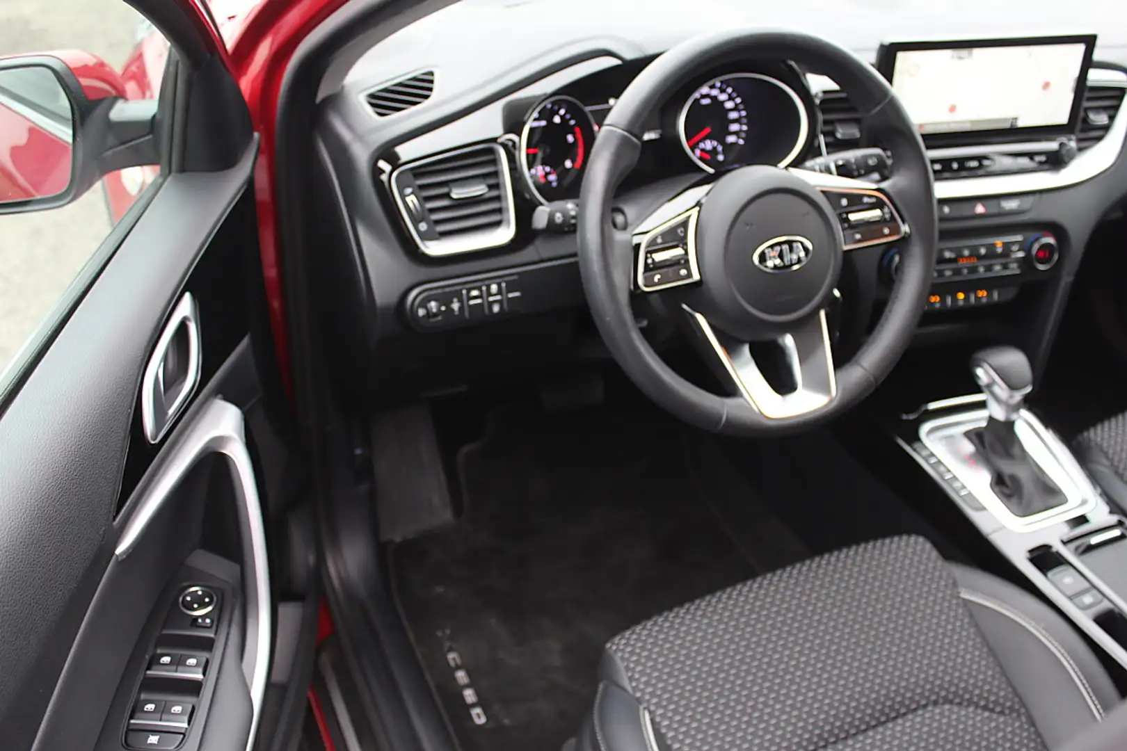 Kia XCeed Xceed 1,6 CRDI SCR Gold DCT Aut.LED,RFK,Spurhal... Rot - 2