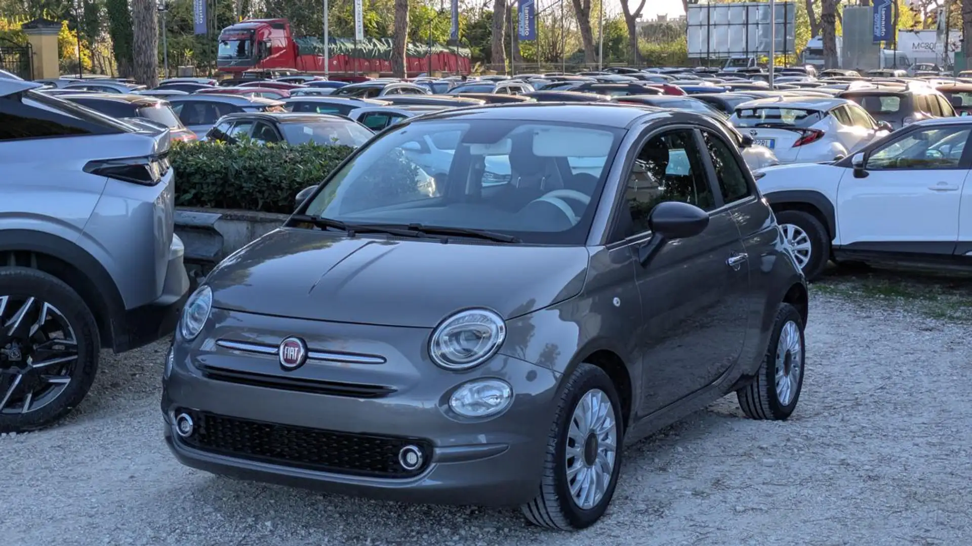 Fiat 500 HYBRID 1.0cc 70cv NAVI CLIMA AUTO CERCHI IN LEGA Grijs - 2