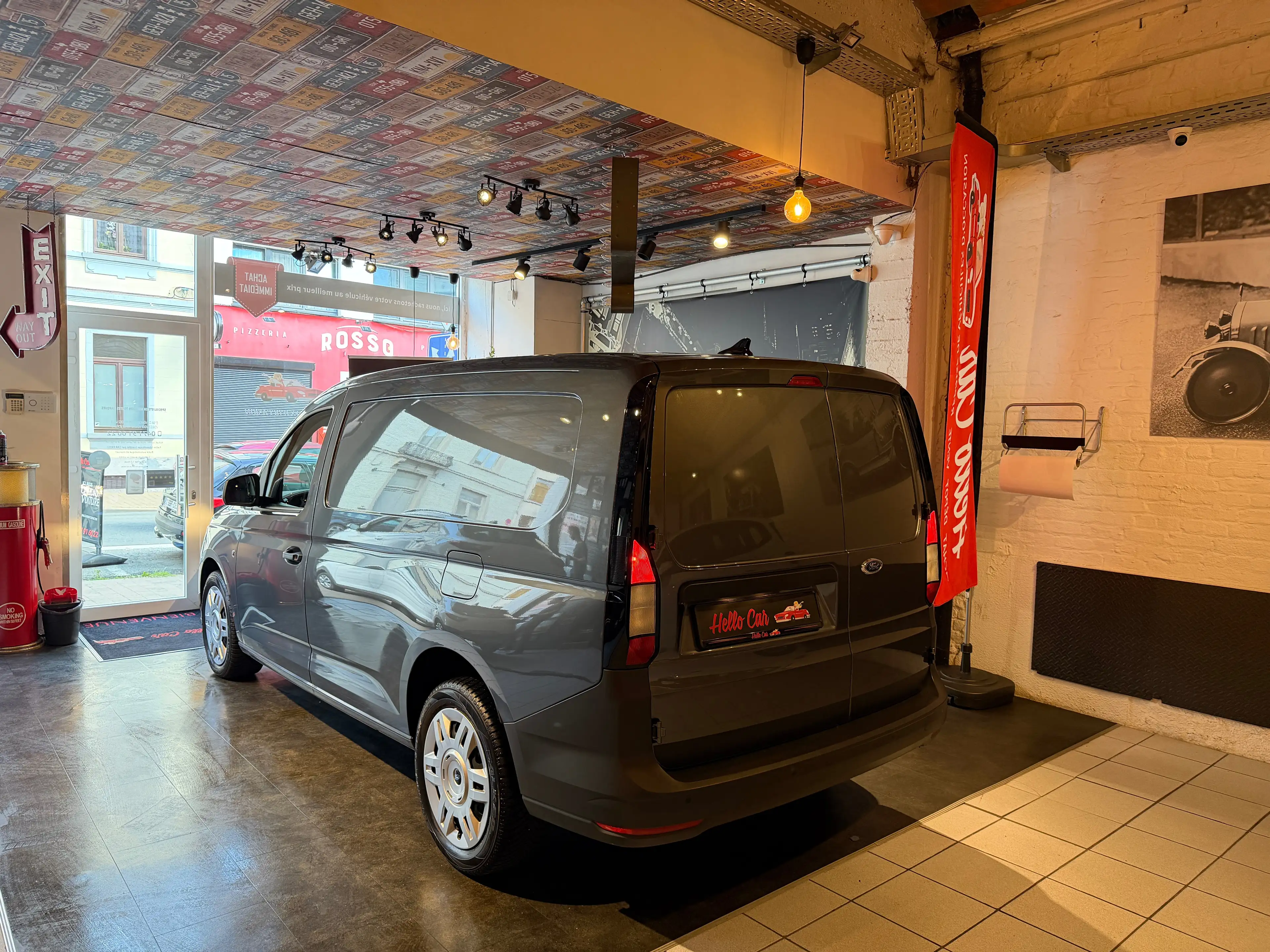 Ford Transit Connect 2.0 EcoBlue L2H1 * BOITE AUTO * TVA * SIEGES CHAUFFANTS * CARPLAY * GARANTIE FORD — photo 6