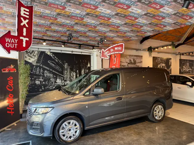 Ford Transit Connect 2.0 EcoBlue L2H1 * BOITE AUTO * TVA * SIEGES CHAUFFANTS * CARPLAY * GARANTIE FORD