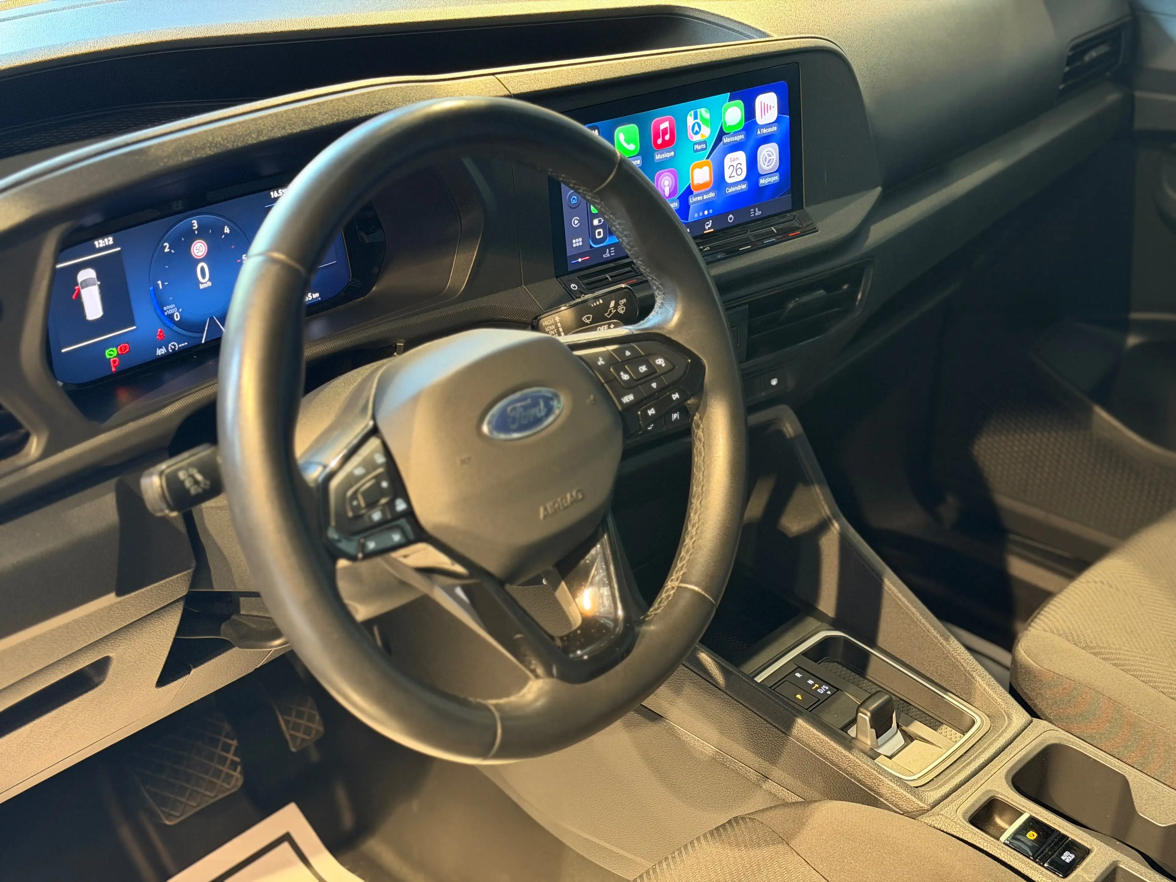 Ford Transit Connect 2.0 EcoBlue L2H1 * BOITE AUTO * TVA * SIEGES CHAUFFANTS * CARPLAY * GARANTIE FORD — photo 12