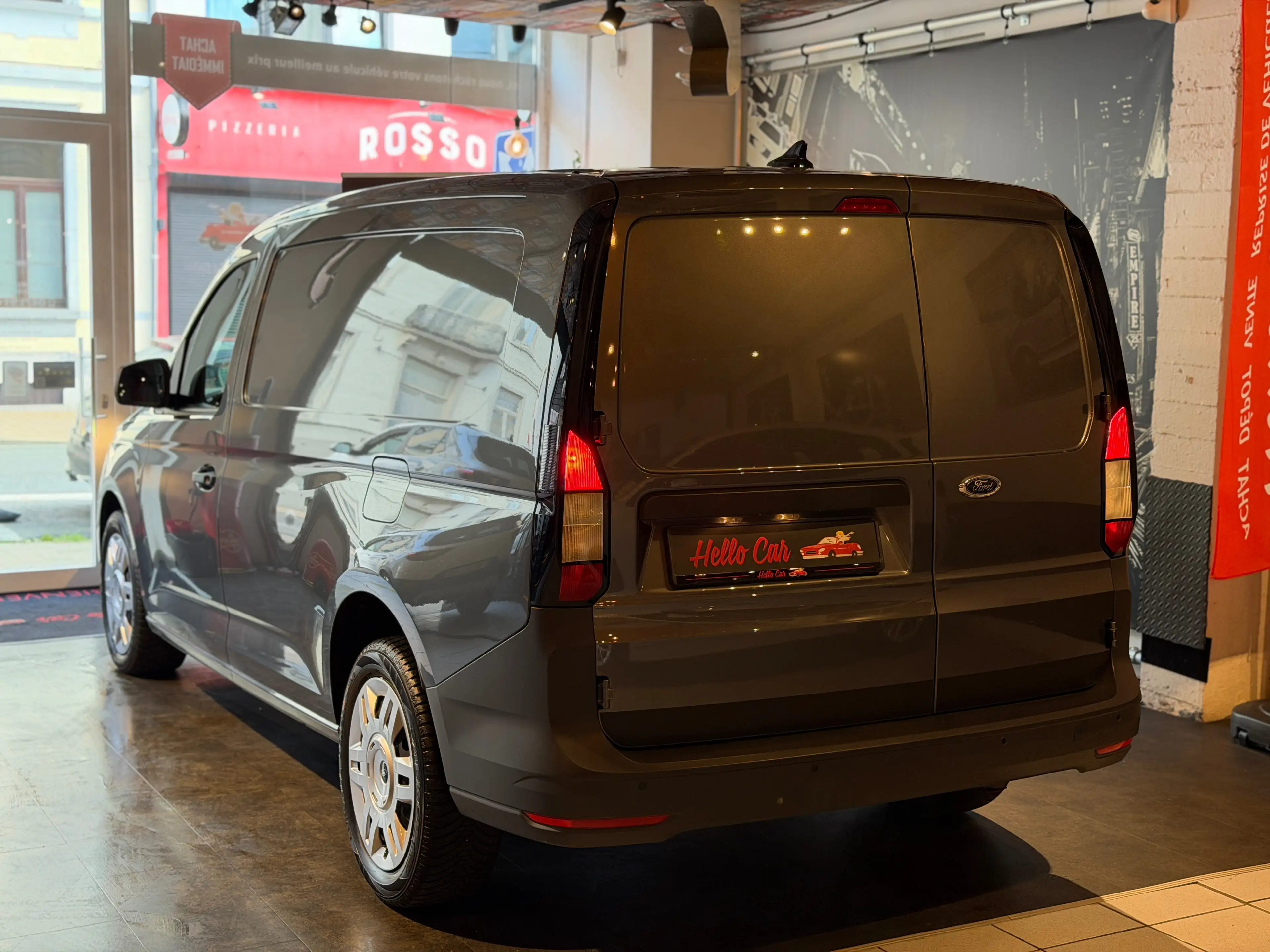 Ford Transit Connect 2.0 EcoBlue L2H1 * BOITE AUTO * TVA * SIEGES CHAUFFANTS * CARPLAY * GARANTIE FORD — photo 7