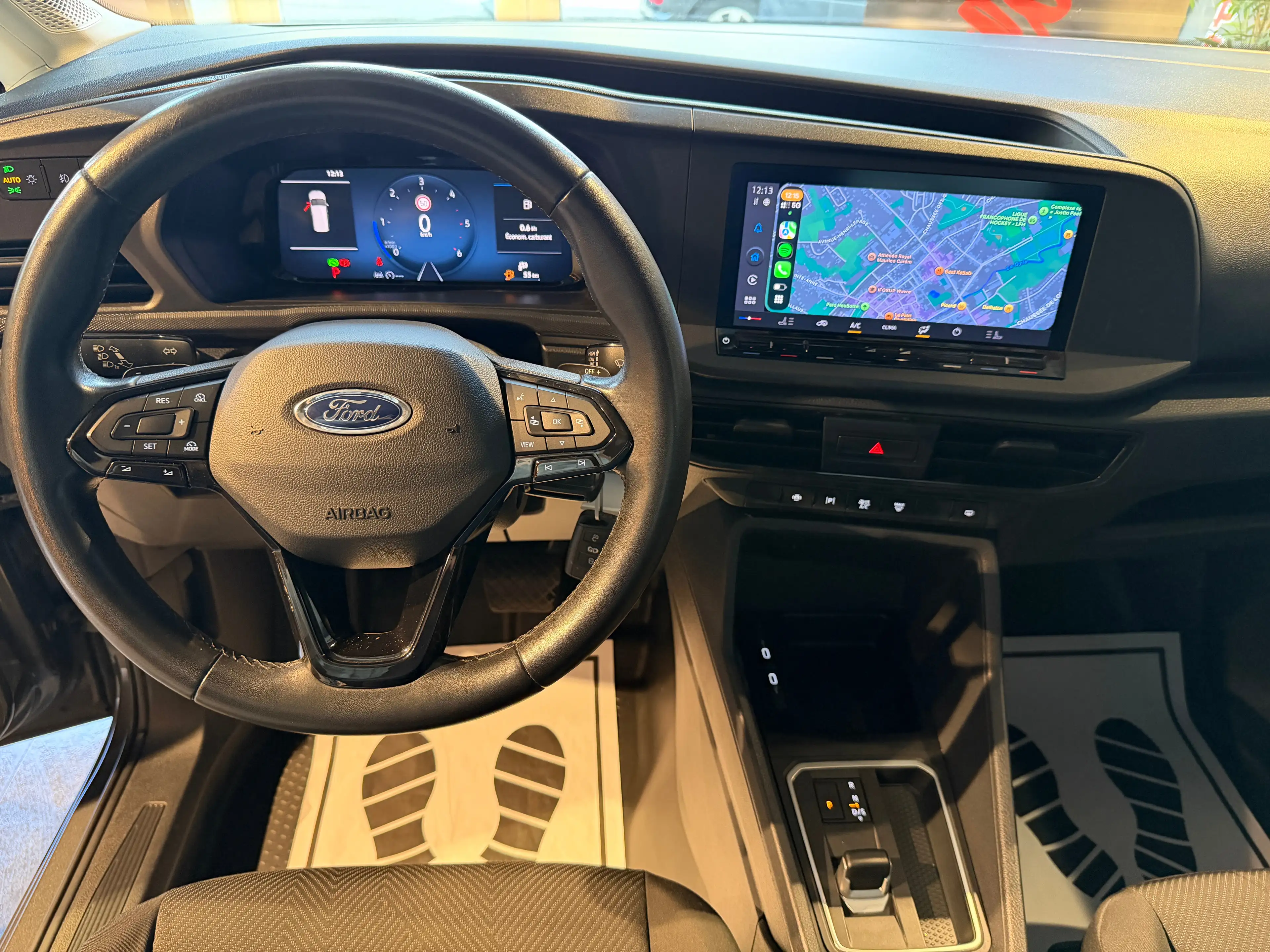 Ford Transit Connect 2.0 EcoBlue L2H1 * BOITE AUTO * TVA * SIEGES CHAUFFANTS * CARPLAY * GARANTIE FORD — photo 14