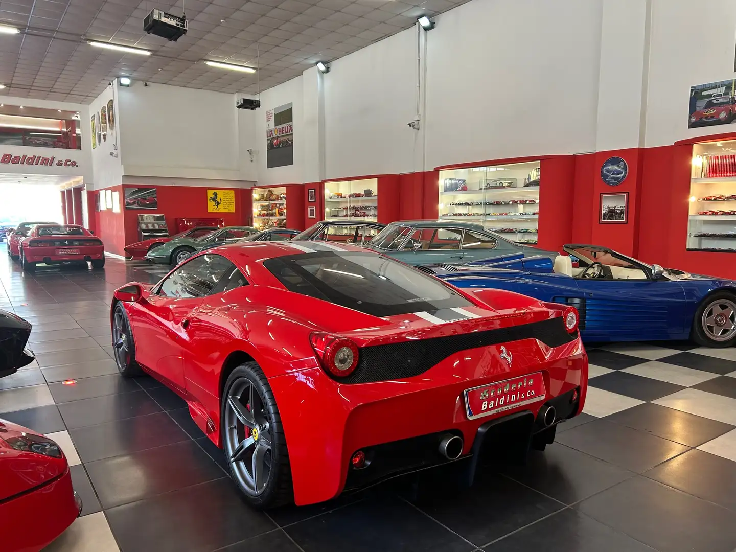 Ferrari 458 Coupe 4.5 Speciale dct Rot - 2