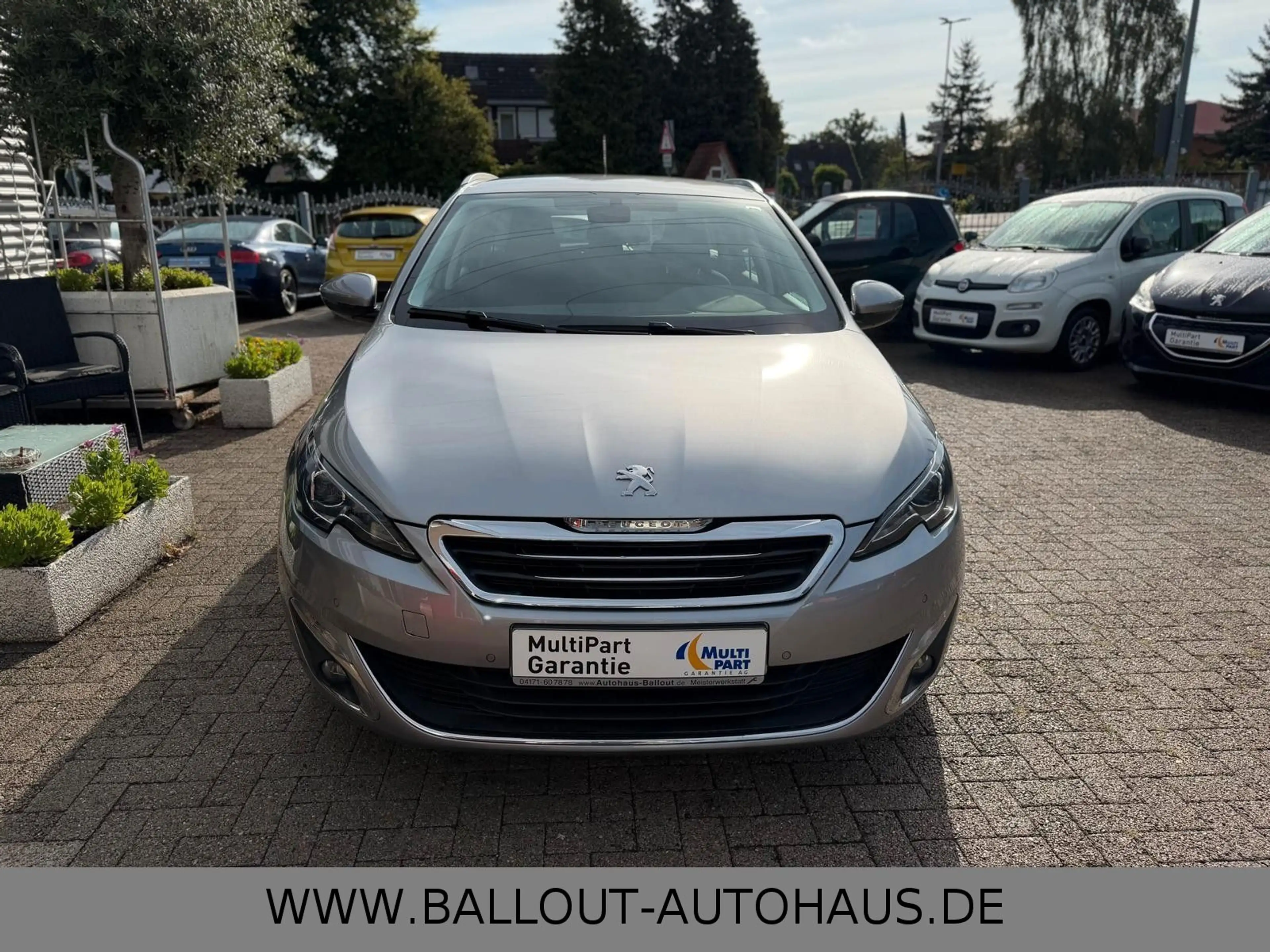 Peugeot 308 SW Allure*2.HAND*KLIMA*NAVI*TEMP*AHK*LED*SHZ — photo 3