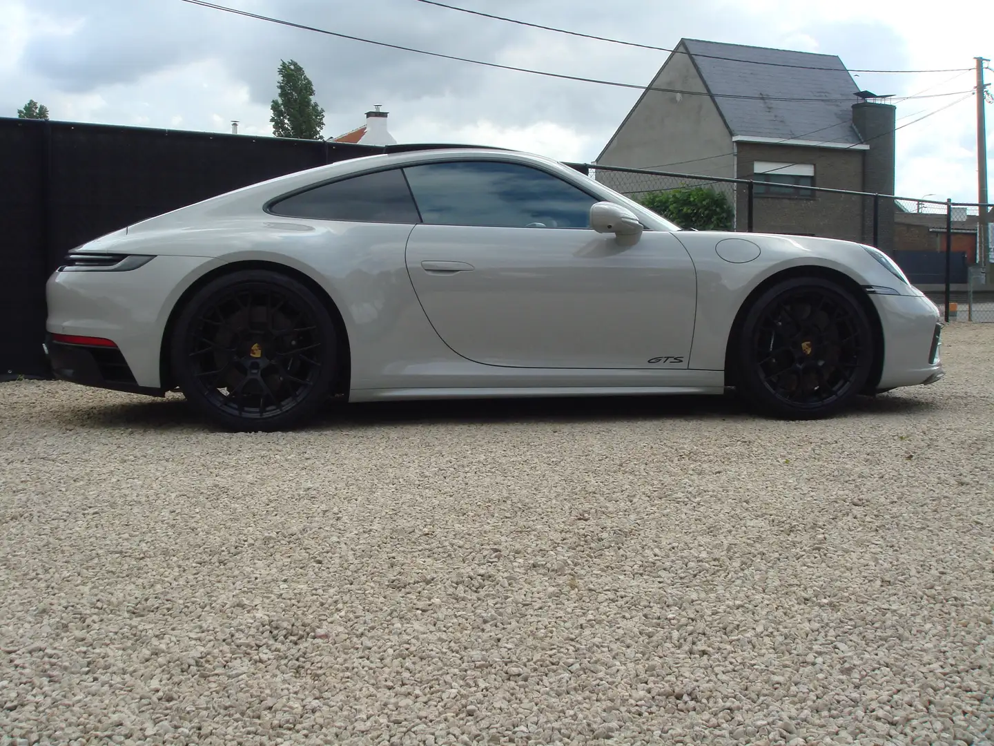 Porsche 911 992 CARRERA 4 GTS * LIFT * BOSE * SCHUIFDAK * Gris - 2