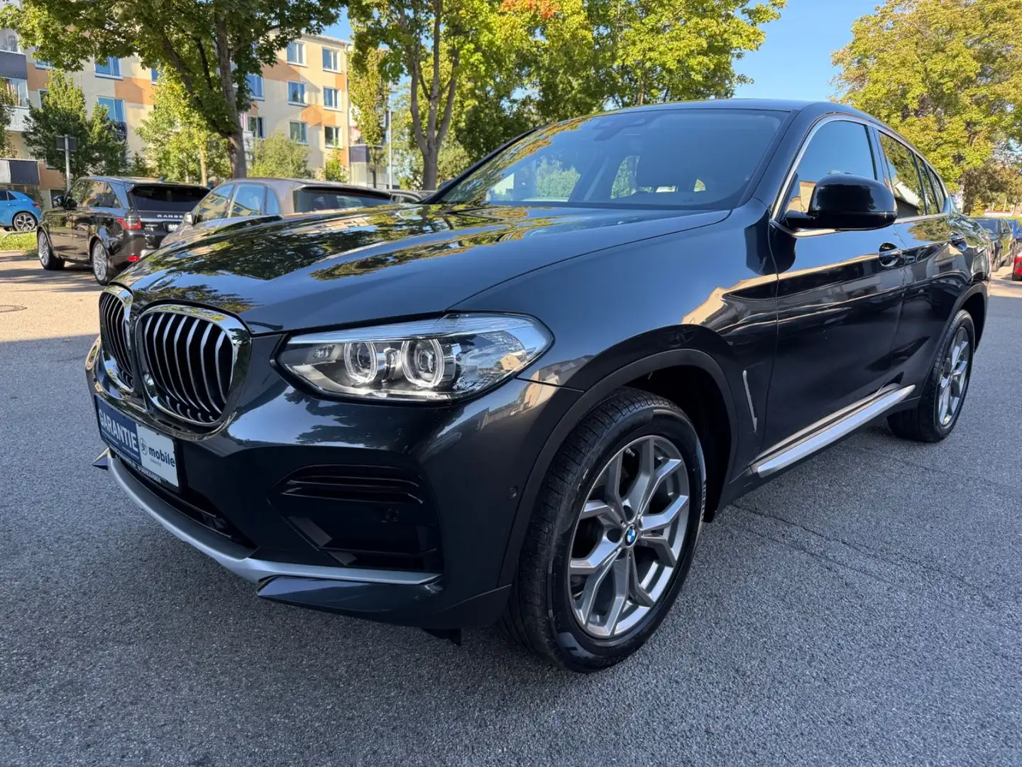 BMW X4 xDrive 20i xLine AUT~LED~Kam~Ambie~LiveCock Grau - 1