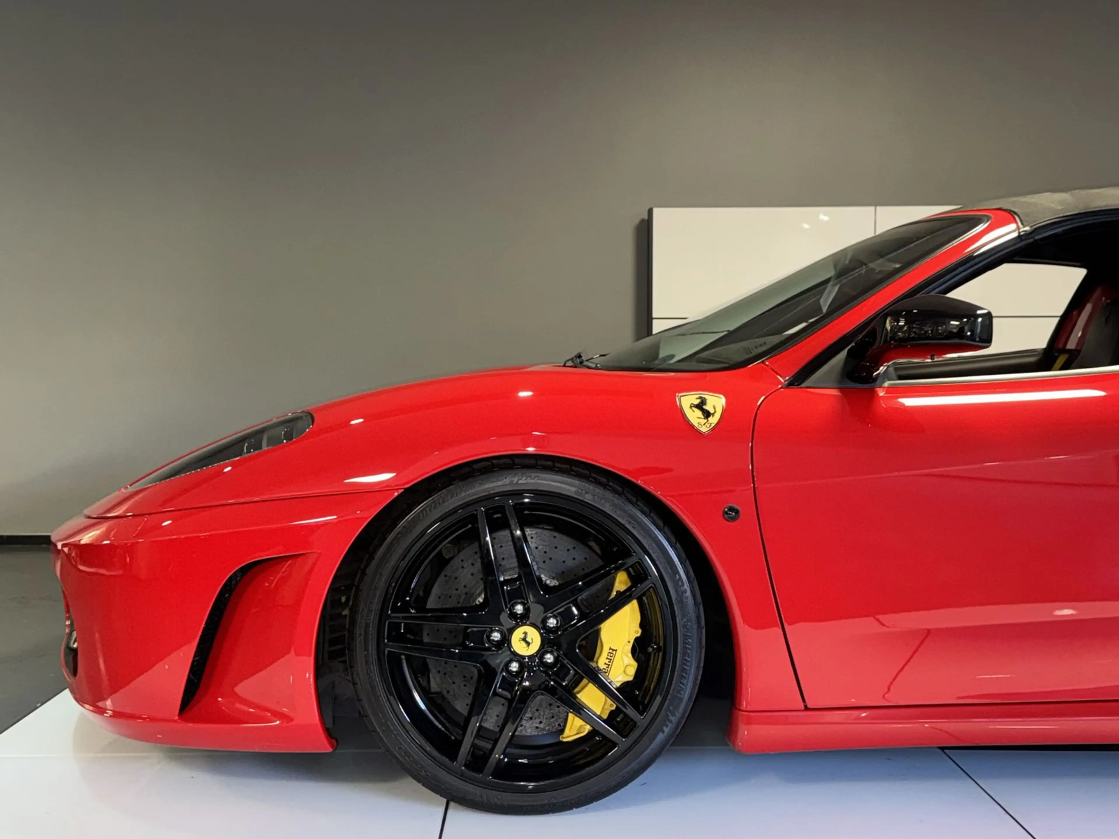Ferrari F430 Spider F1 F28 FORMULA1 WORLD TITLES Keramik — photo 10